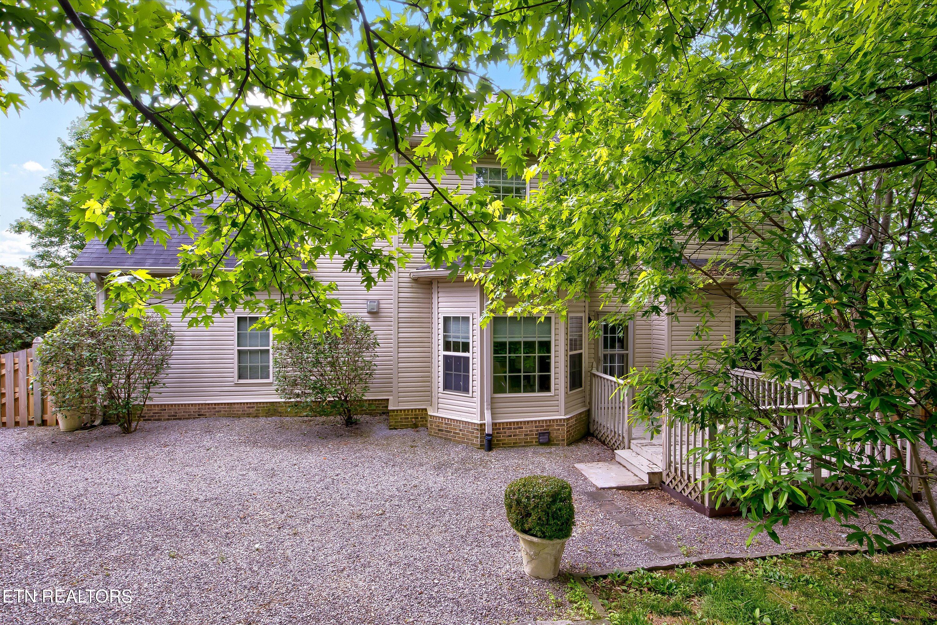 11537 Woodcliff Drive Knoxville TN 37934