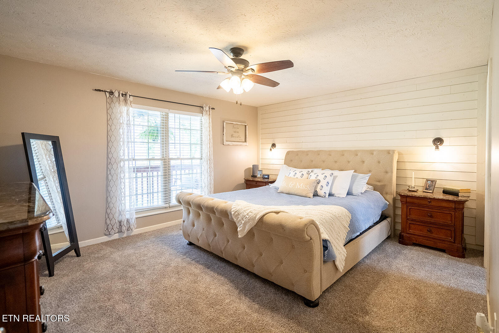 291 Twin Lane Washburn TN 37888