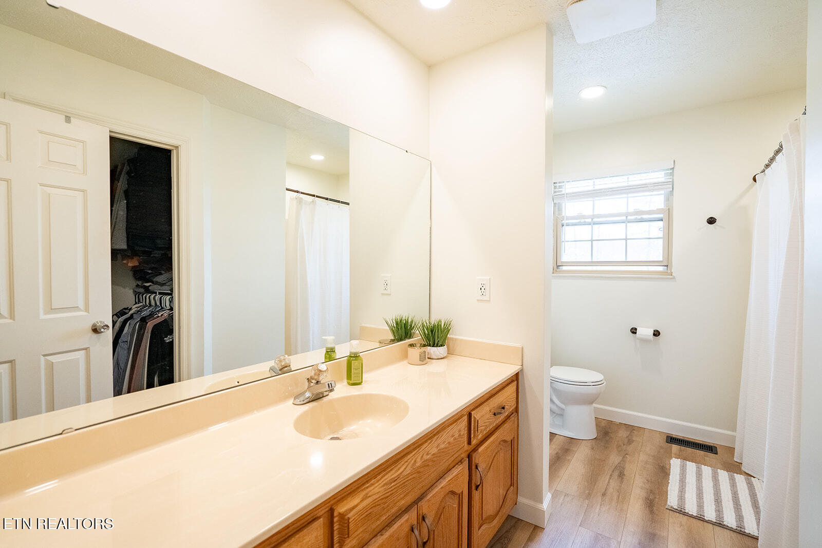 291 Twin Lane Washburn TN 37888
