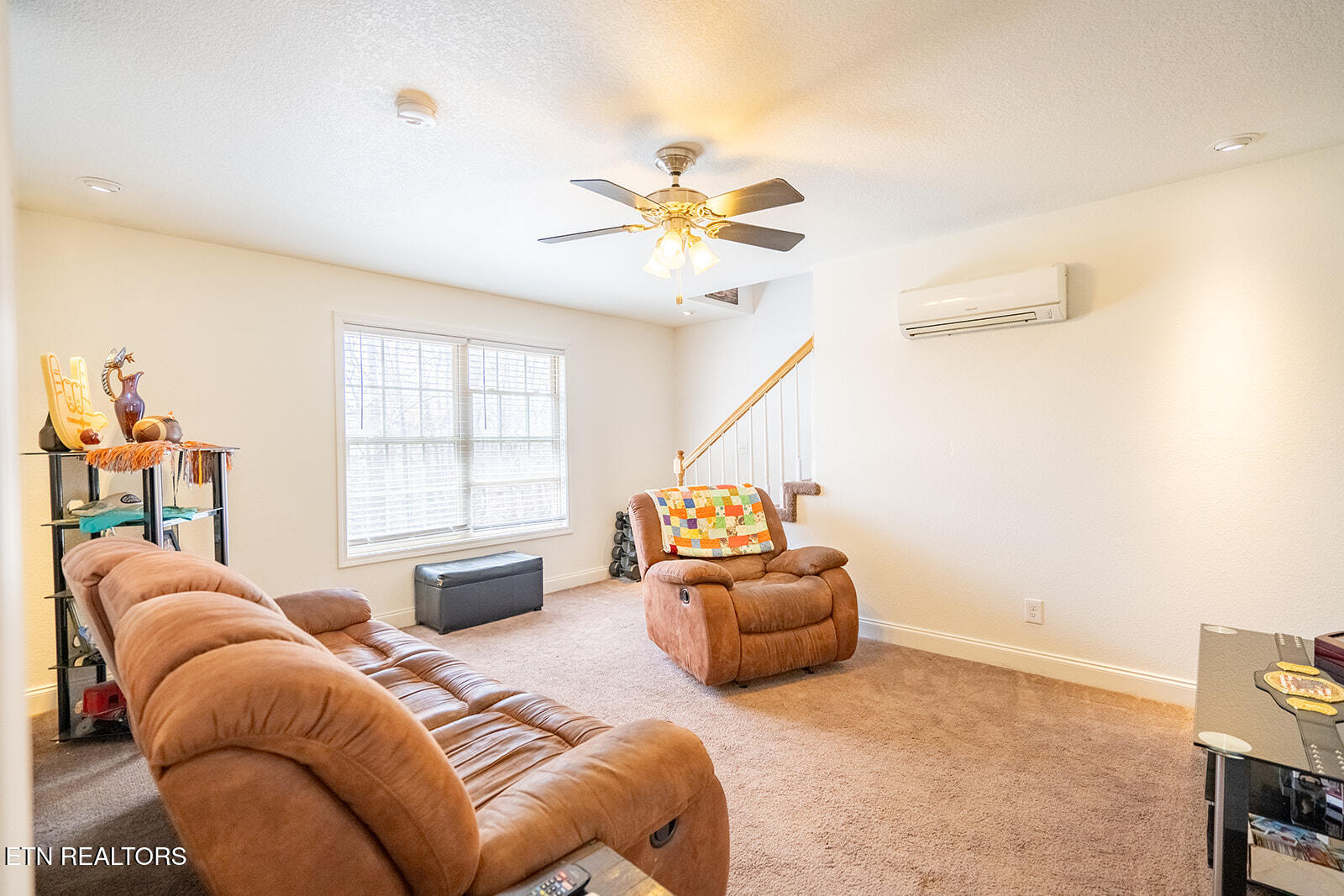 291 Twin Lane Washburn TN 37888