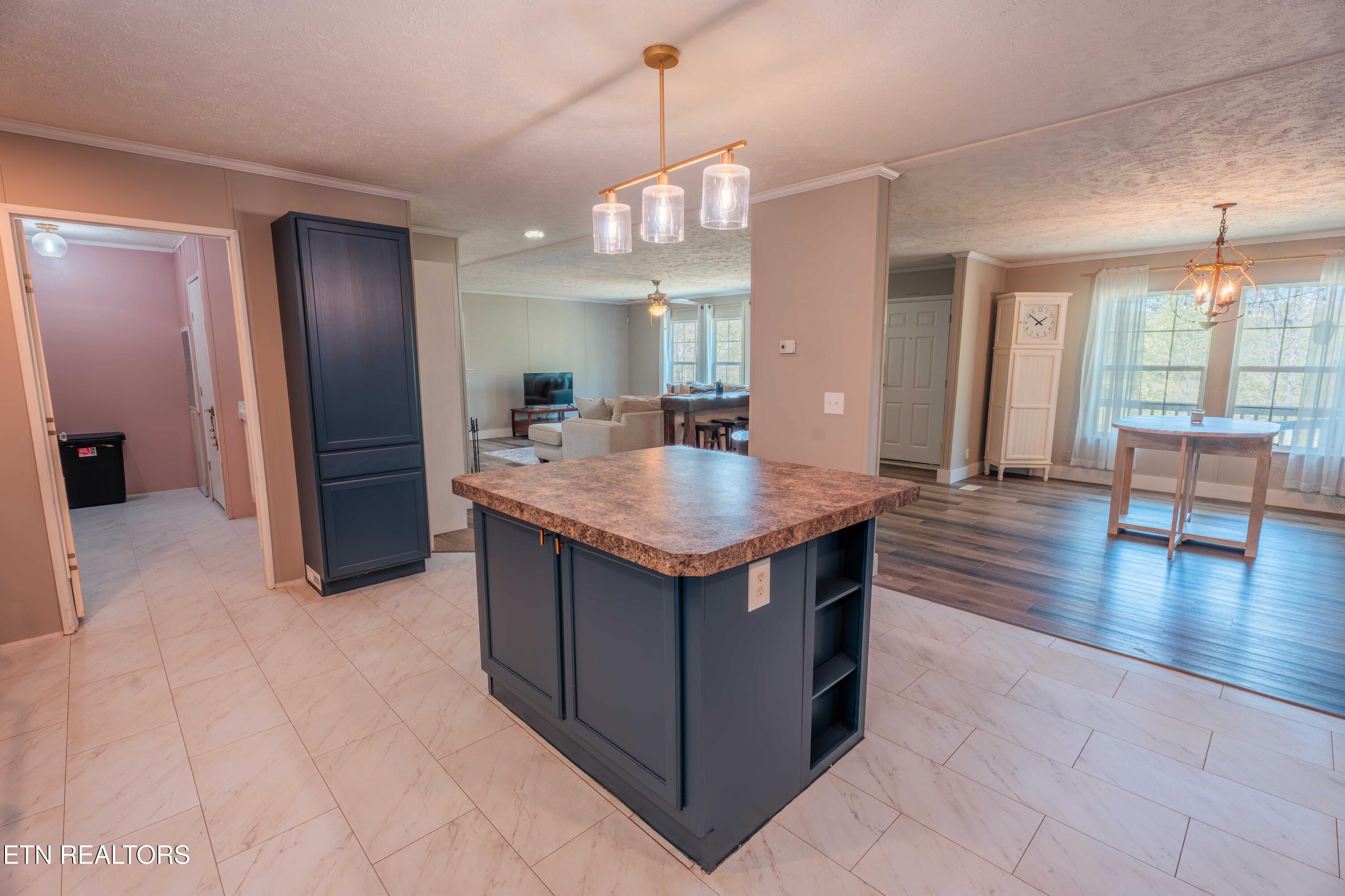 631 Laurel Road Clinton TN 37716