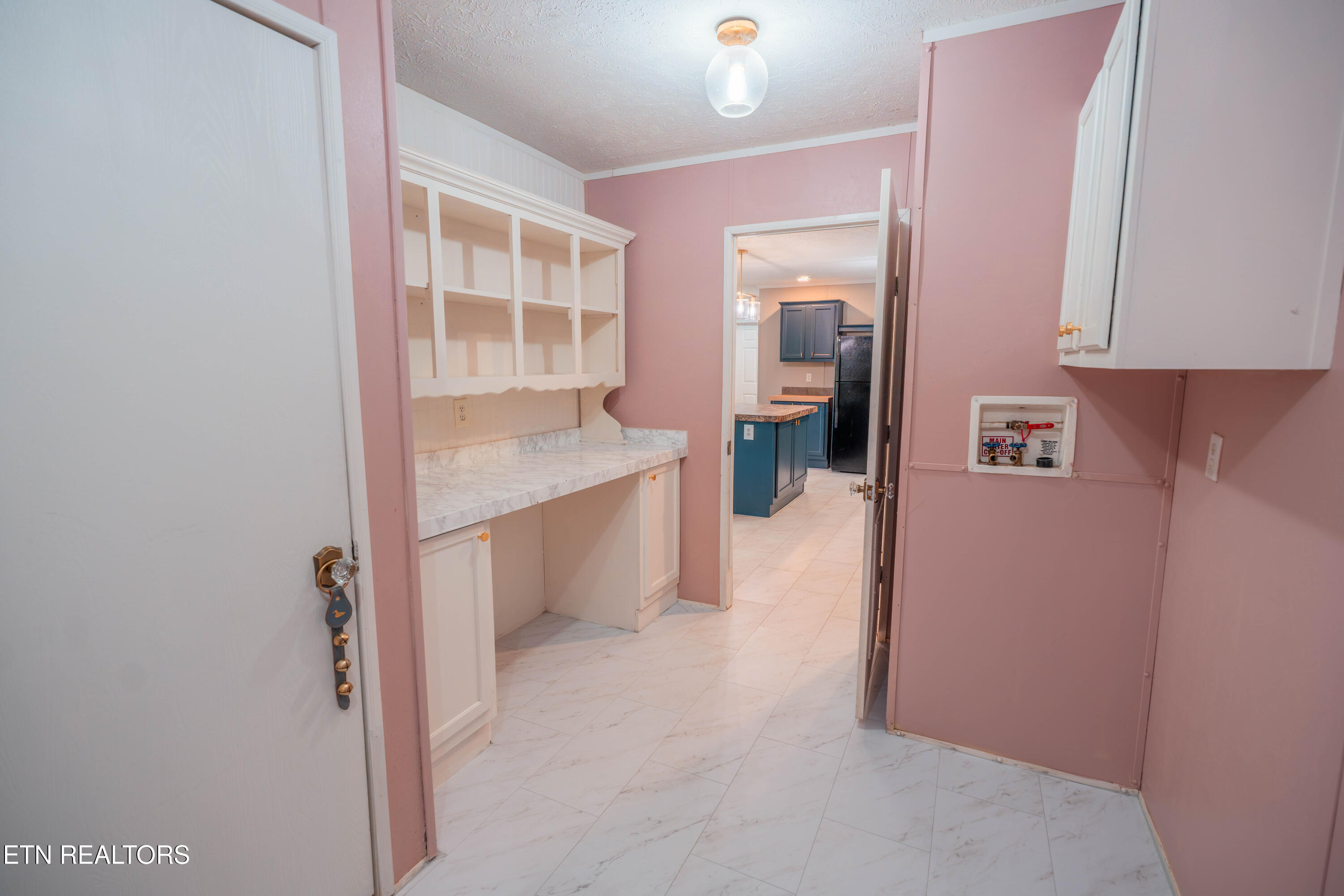 631 Laurel Road Clinton TN 37716