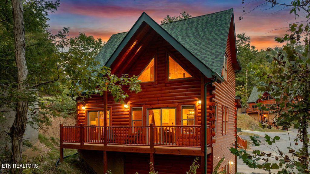 2106 Vly Crk Way Pigeon Forge TN 37862