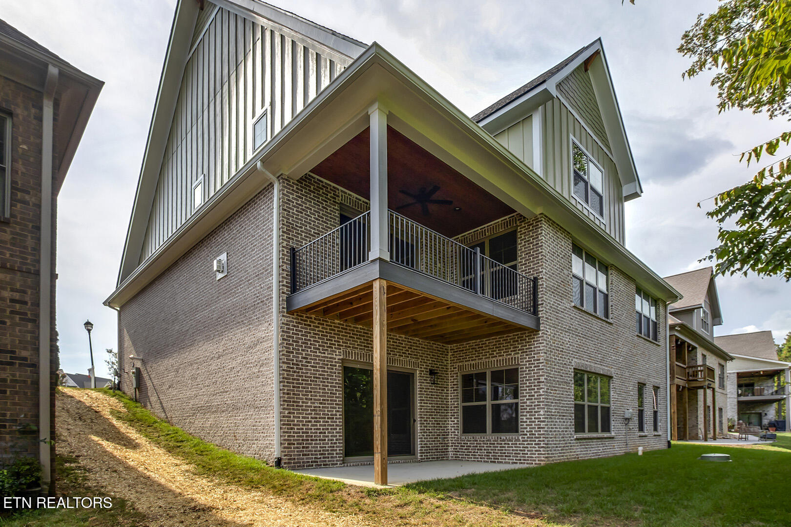 2260 Misty Mountain Circle Knoxville TN 37932