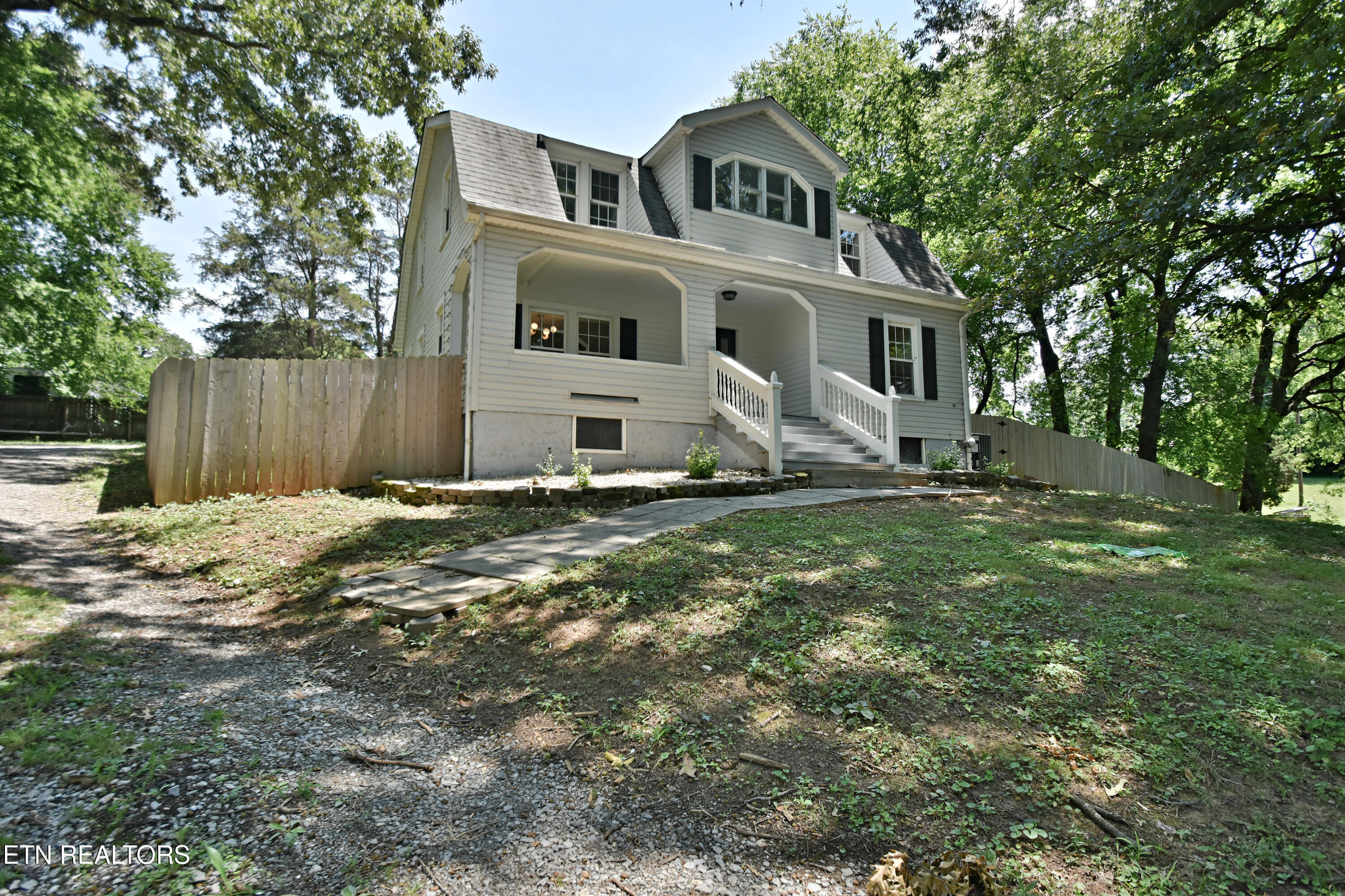 112 S 5th Street Maryville TN 37804