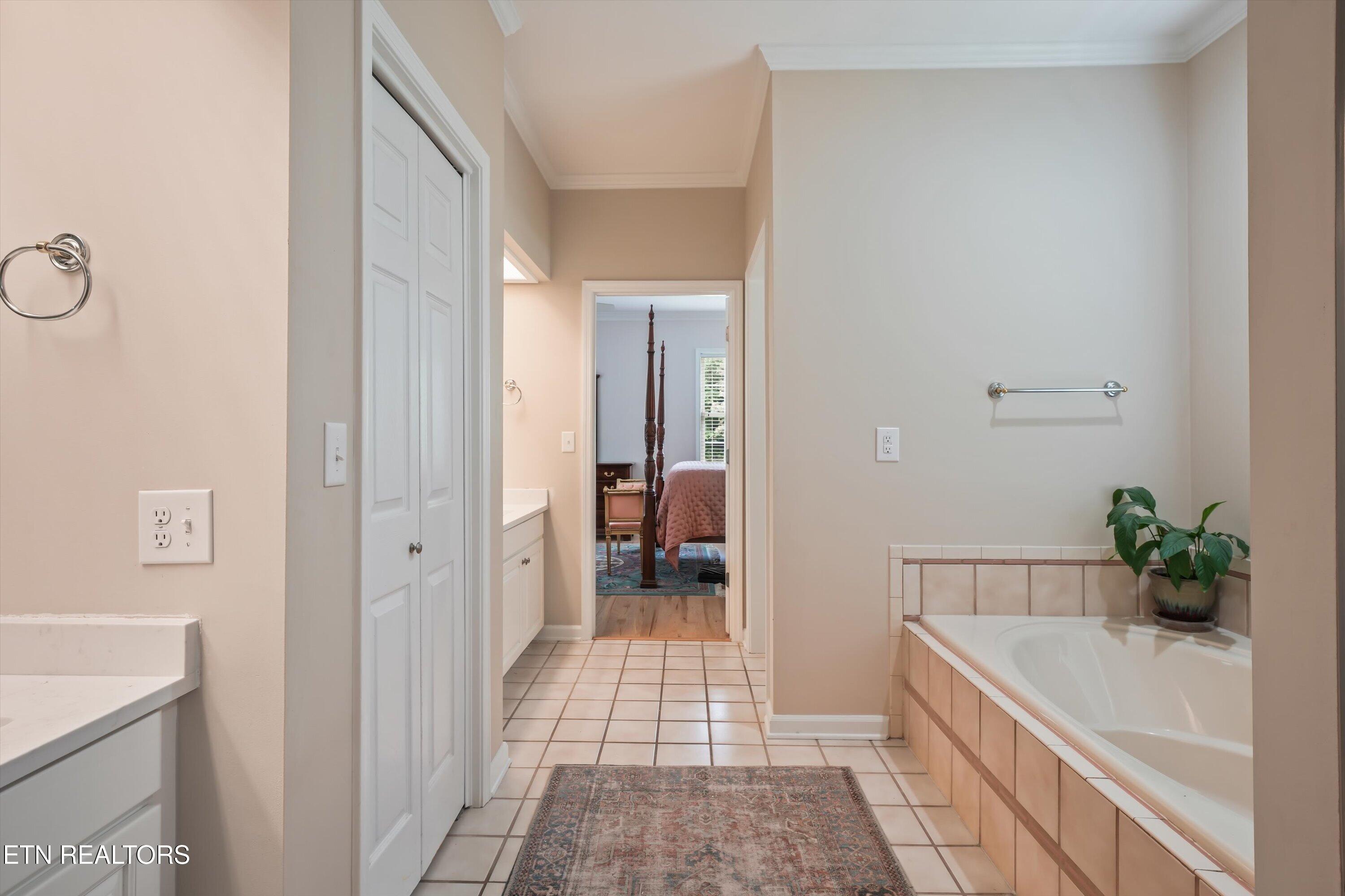 2039 Chasewood Lane Maryville TN 37803