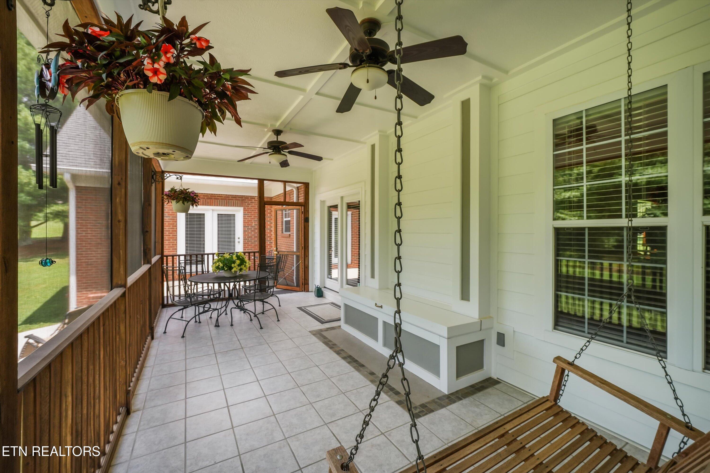 2039 Chasewood Lane Maryville TN 37803