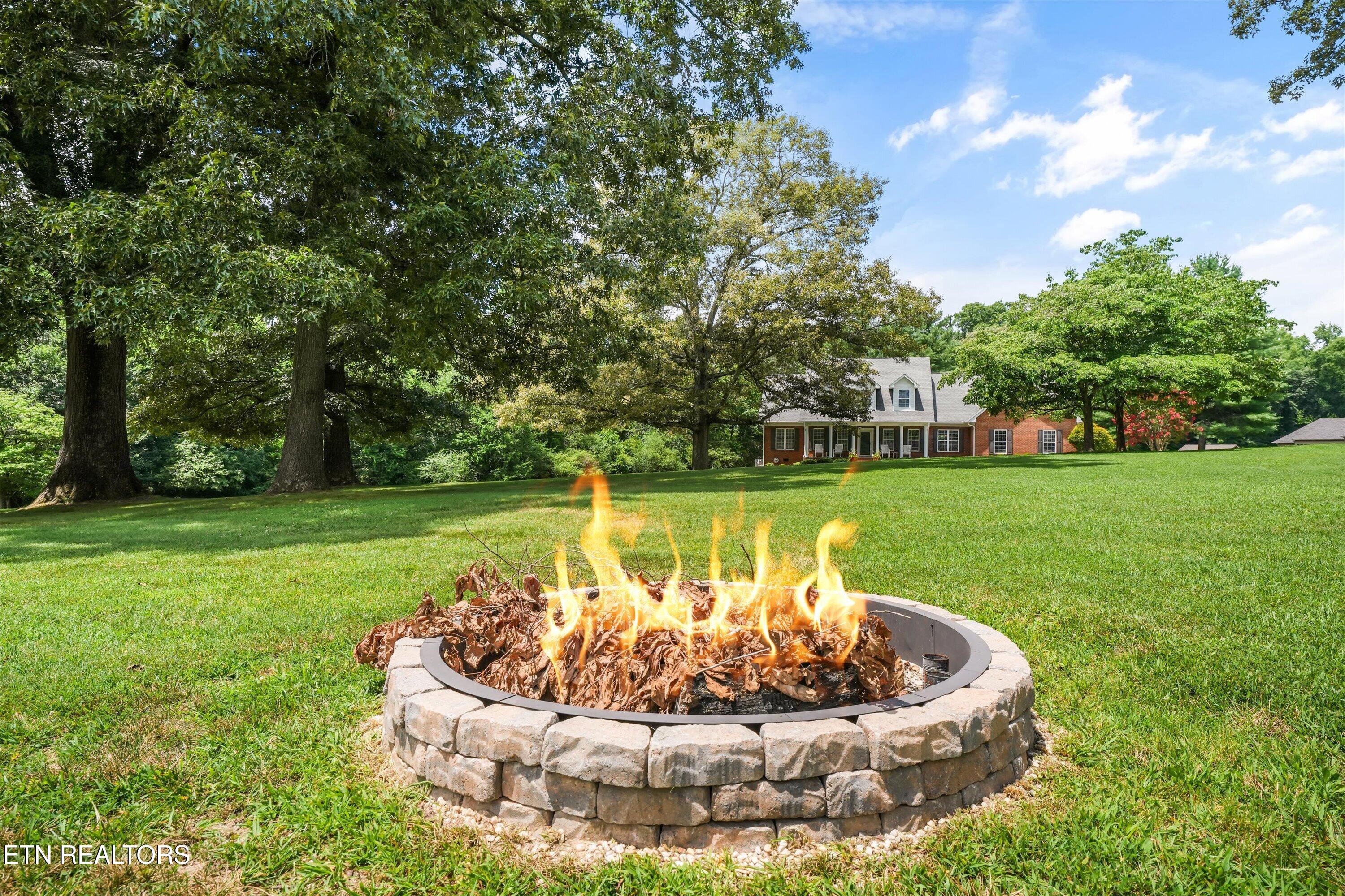 2039 Chasewood Lane Maryville TN 37803
