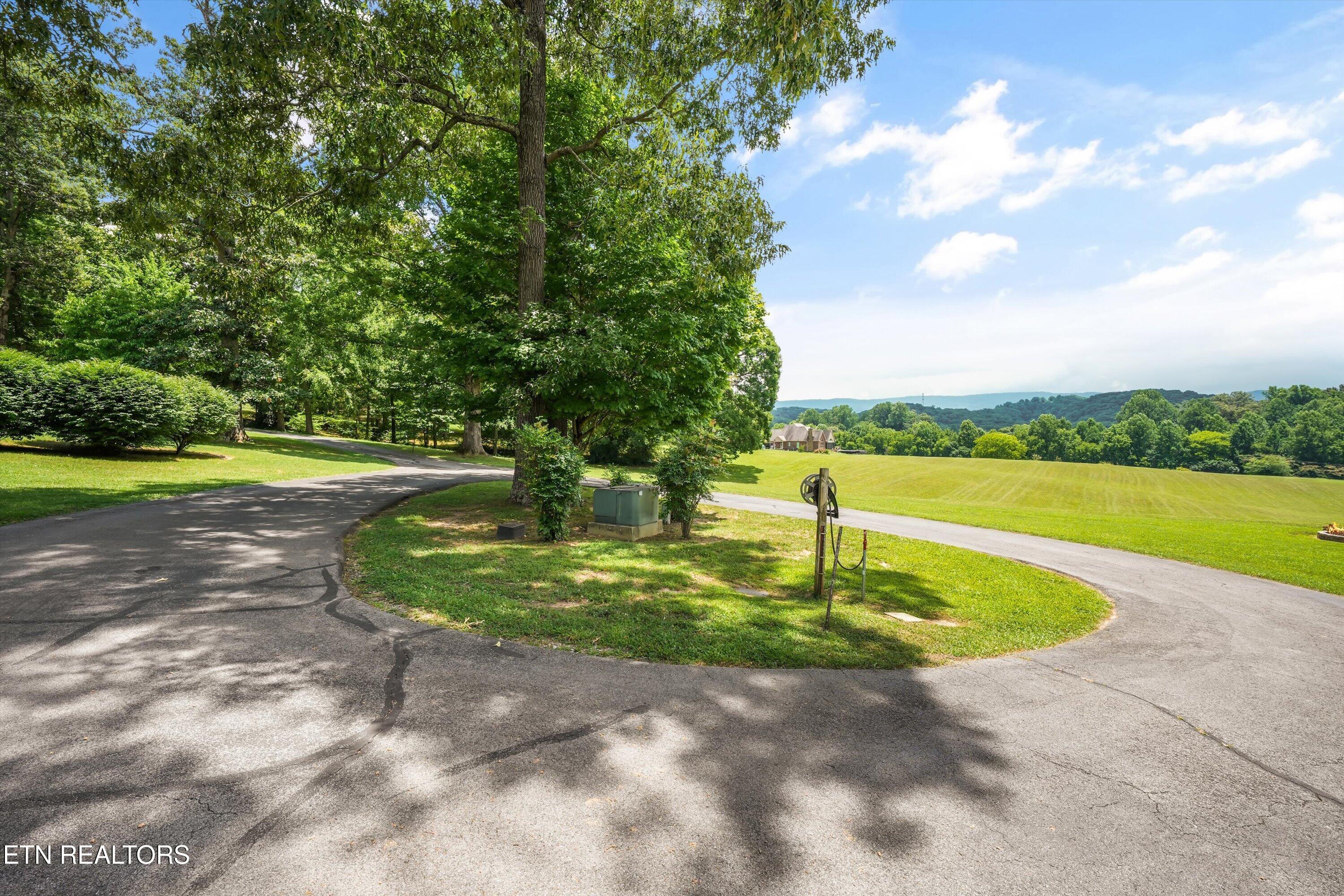 2039 Chasewood Lane Maryville TN 37803
