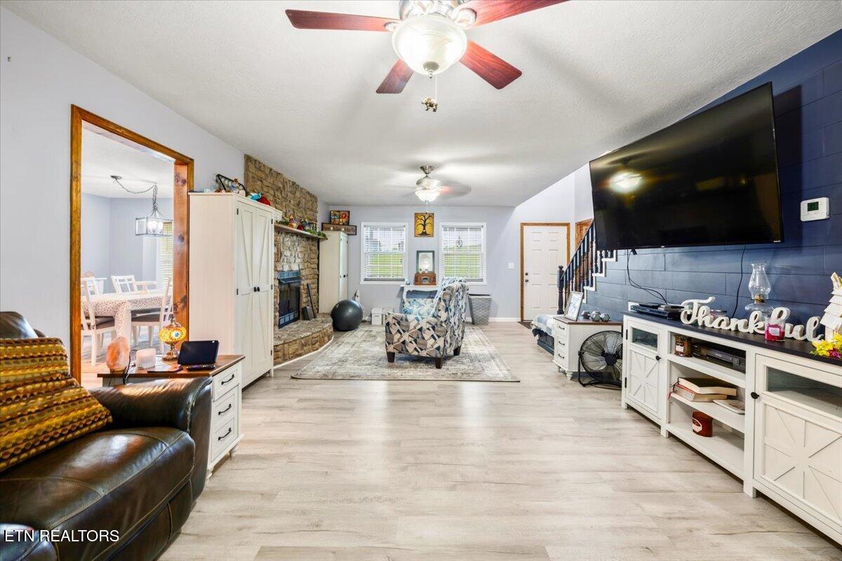 216 Mountain Road New Tazewell TN 37825