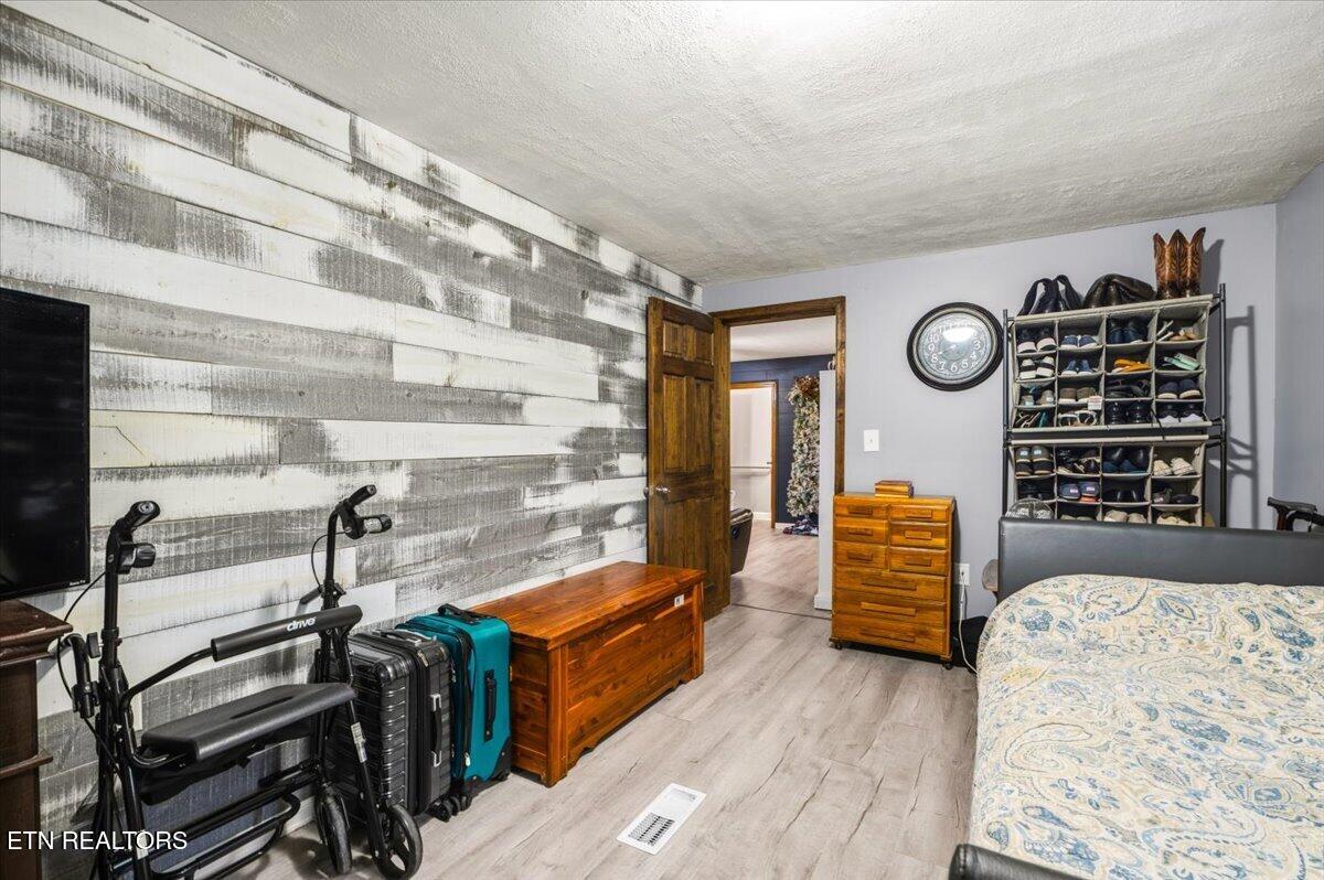 216 Mountain Road New Tazewell TN 37825