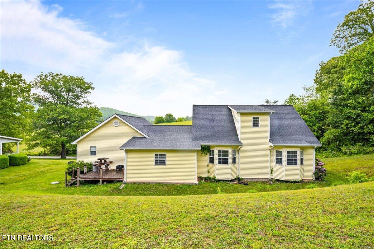 216 Mountain Road New Tazewell TN 37825