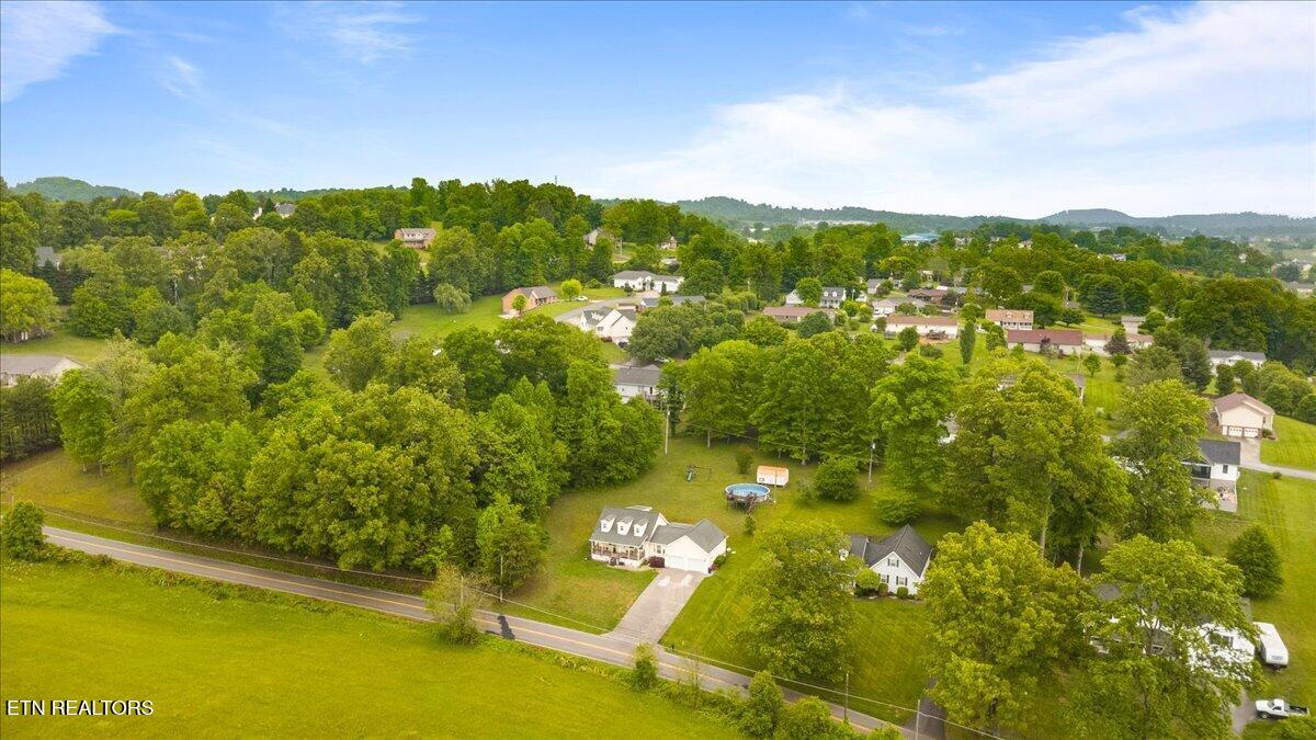 216 Mountain Road New Tazewell TN 37825