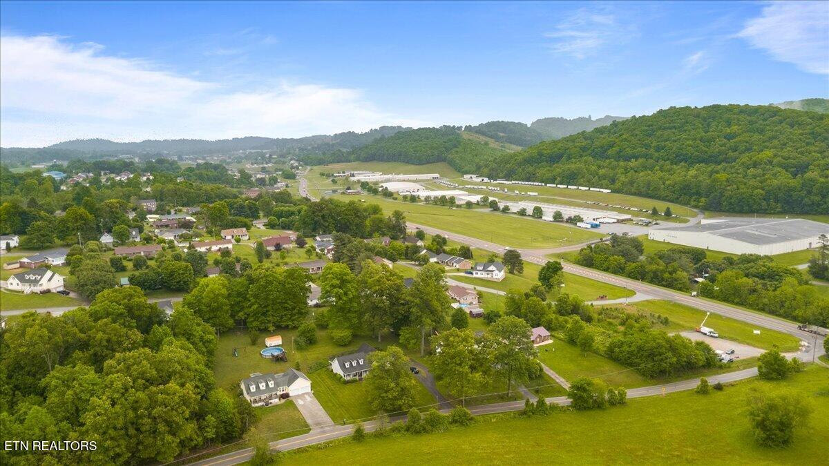 216 Mountain Road New Tazewell TN 37825