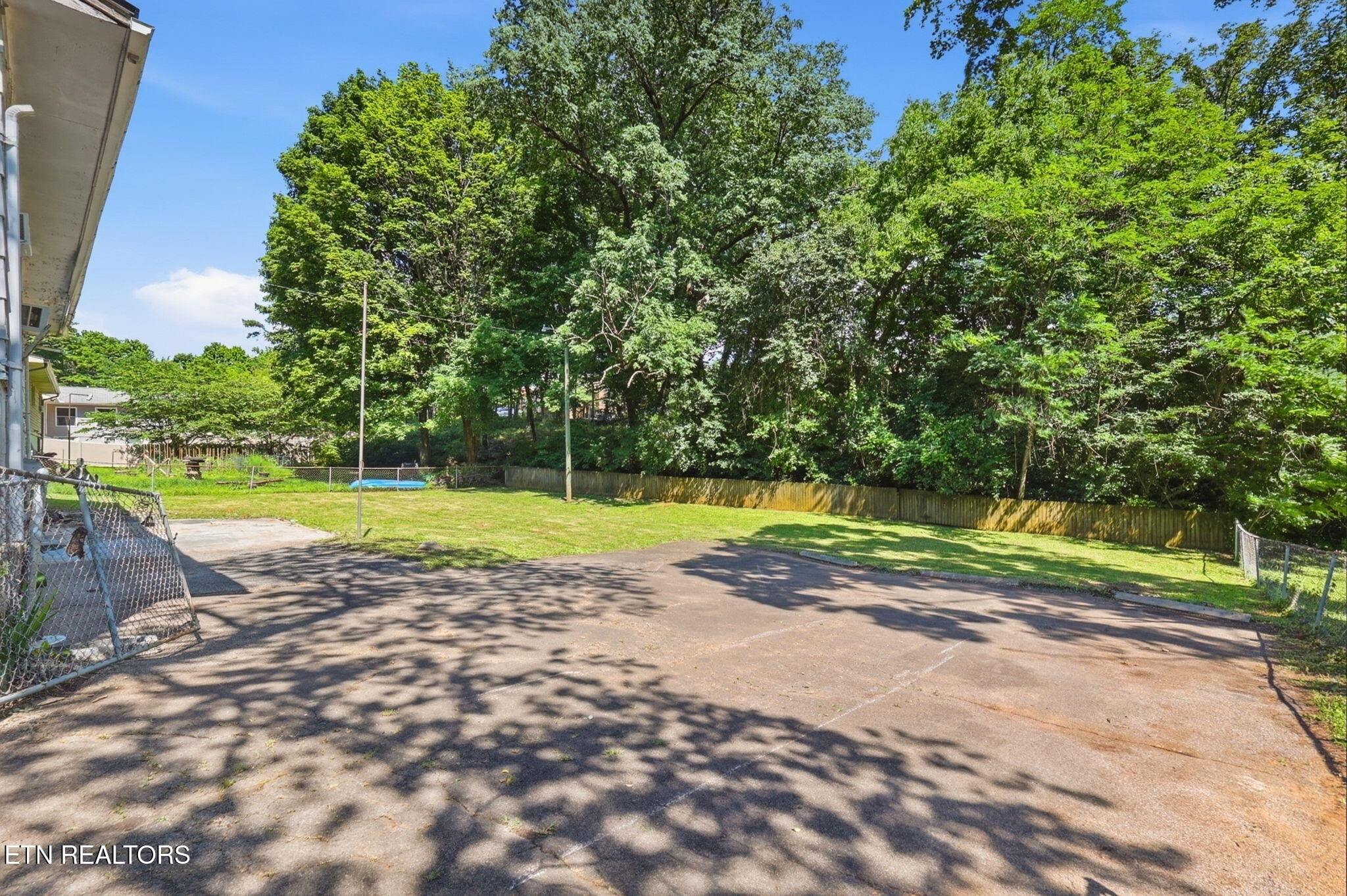 4930 Lonas Drive Knoxville TN 37909