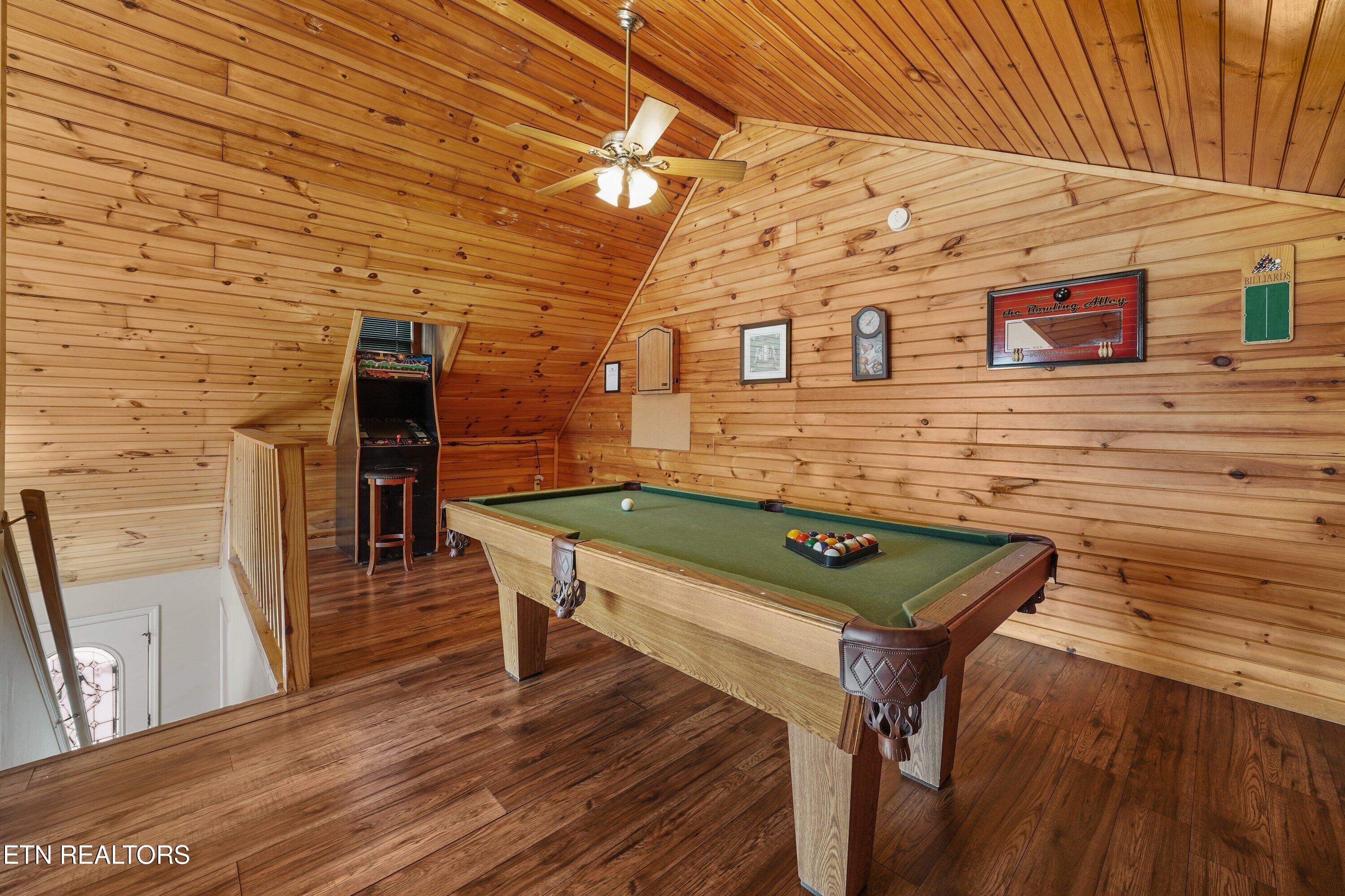328 Pinnacle Cottage Way Gatlinburg TN 37738