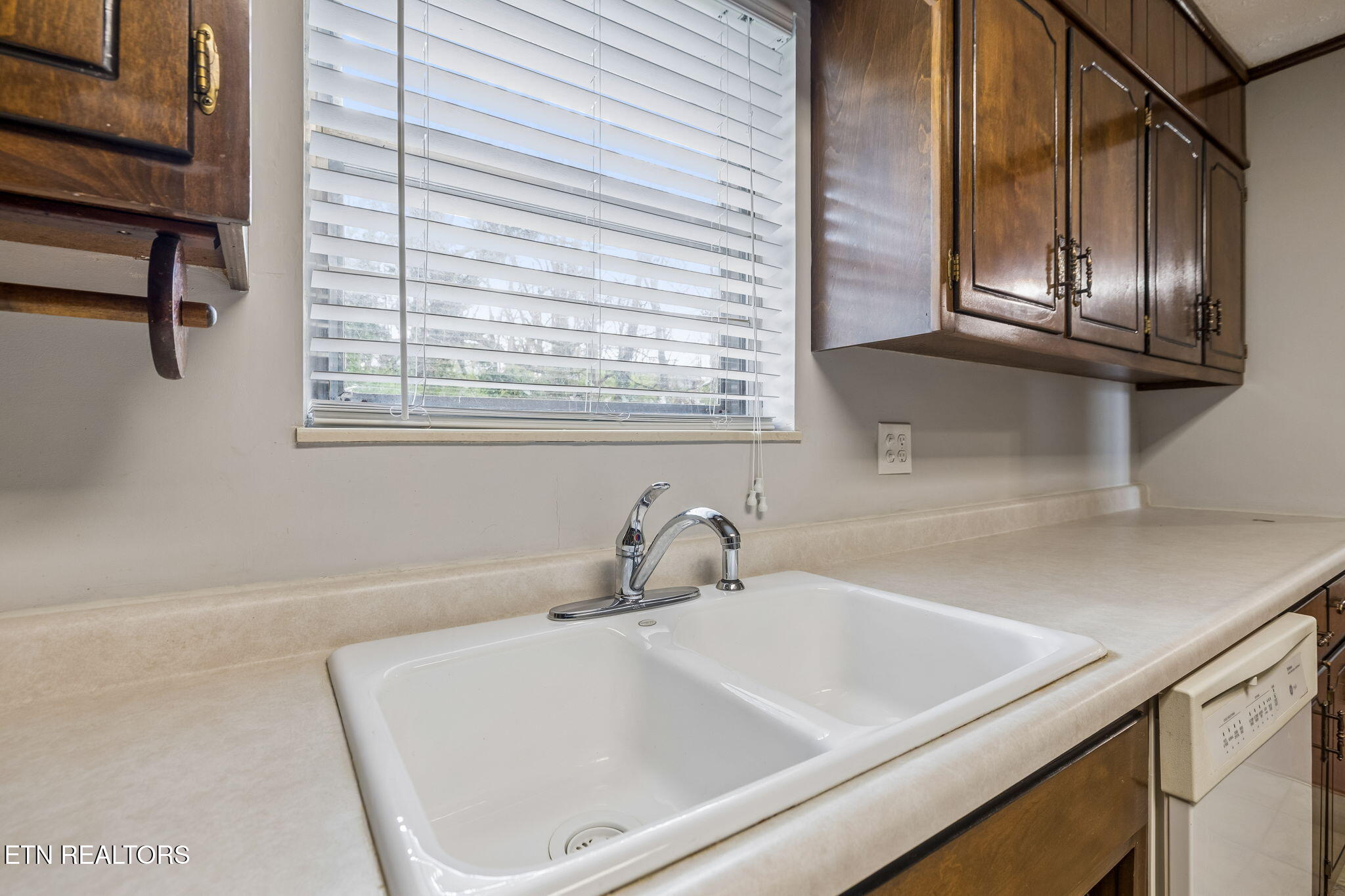 2628 Rahn Avenue Maryville TN 37804