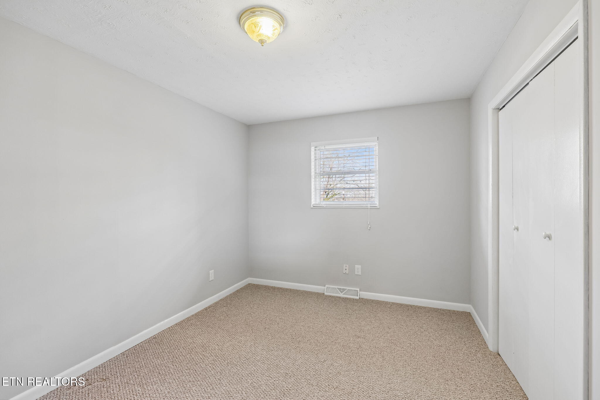 2628 Rahn Avenue Maryville TN 37804