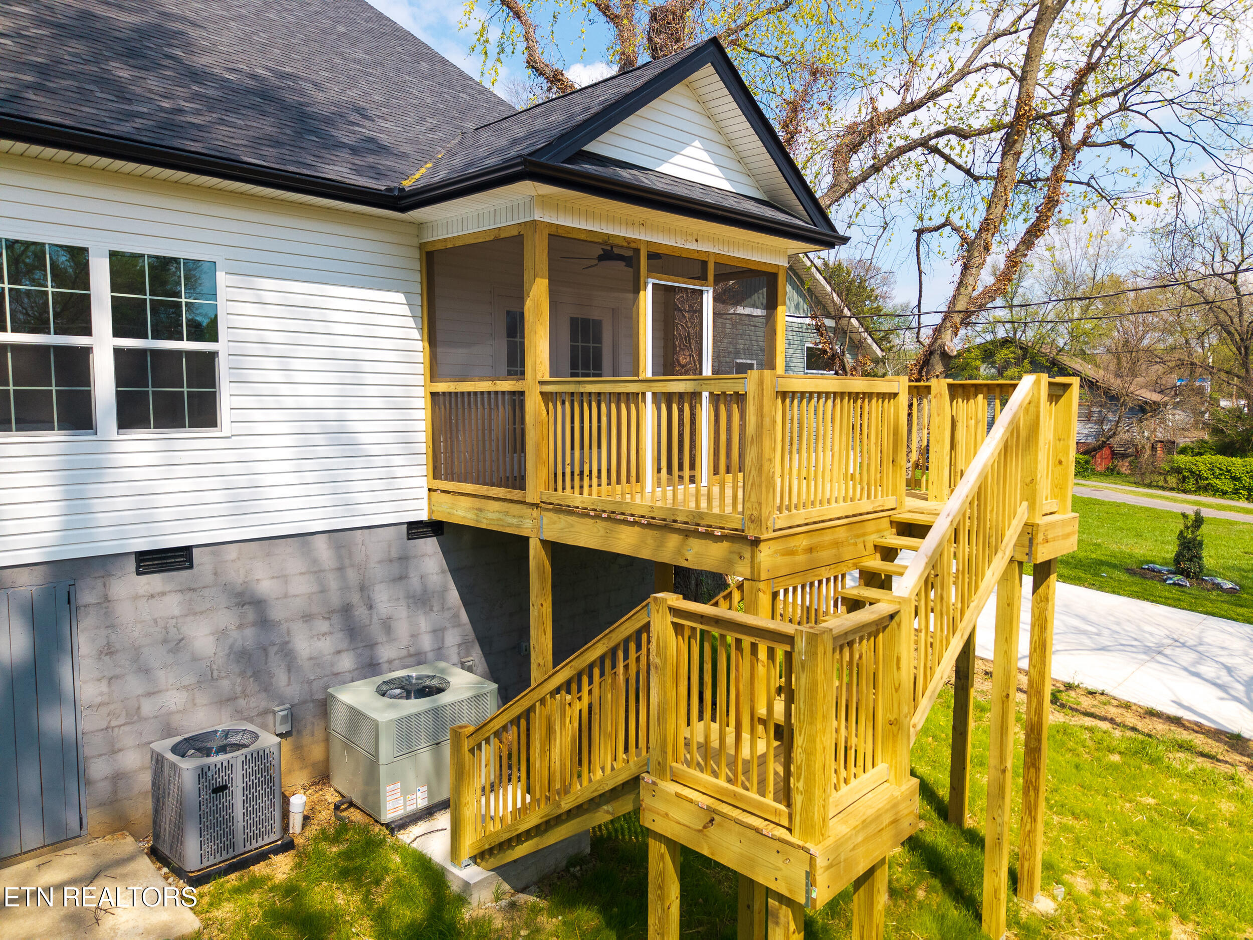 1902 Woodbine Avenue Knoxville TN 37917