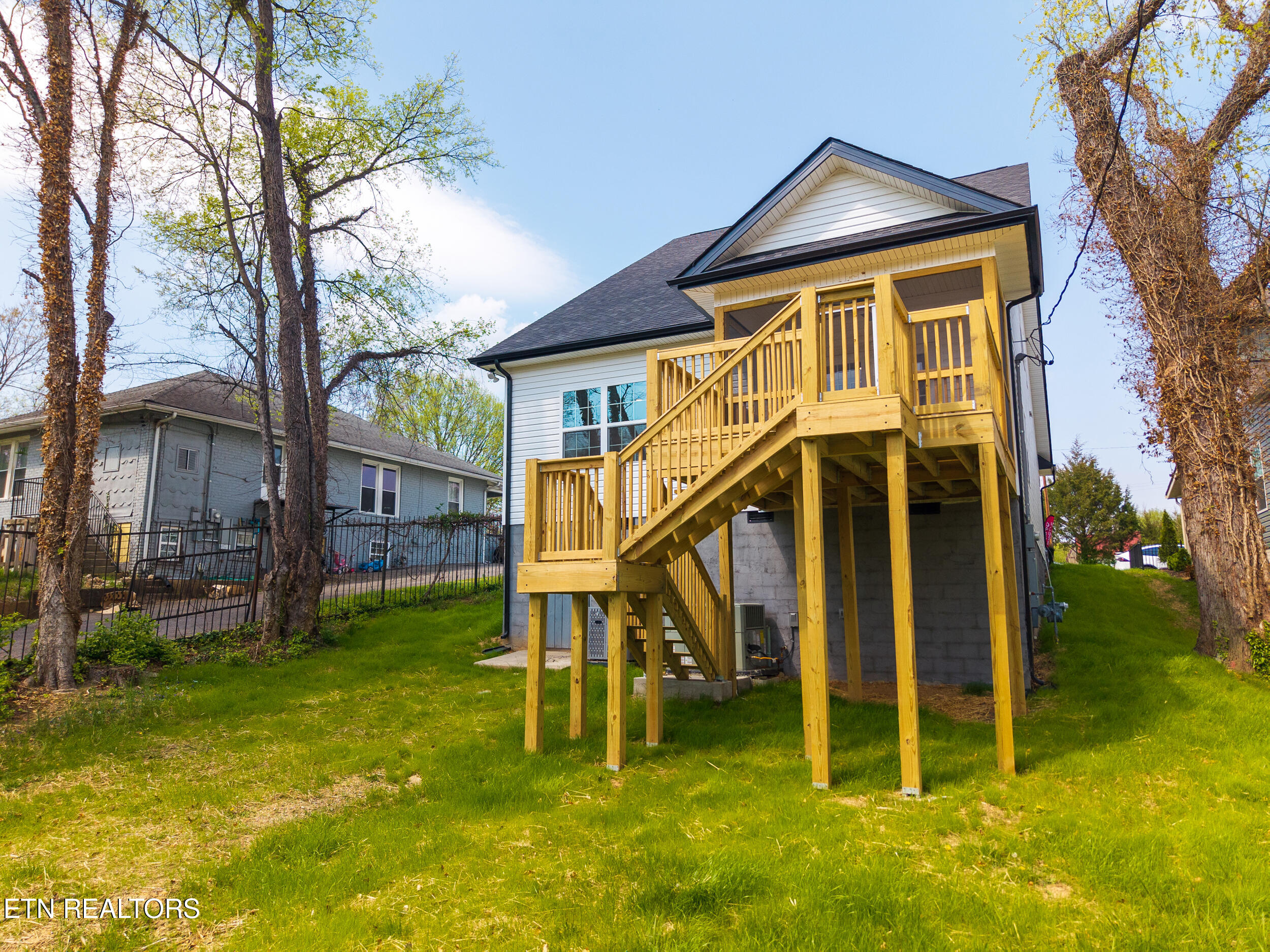 1902 Woodbine Avenue Knoxville TN 37917
