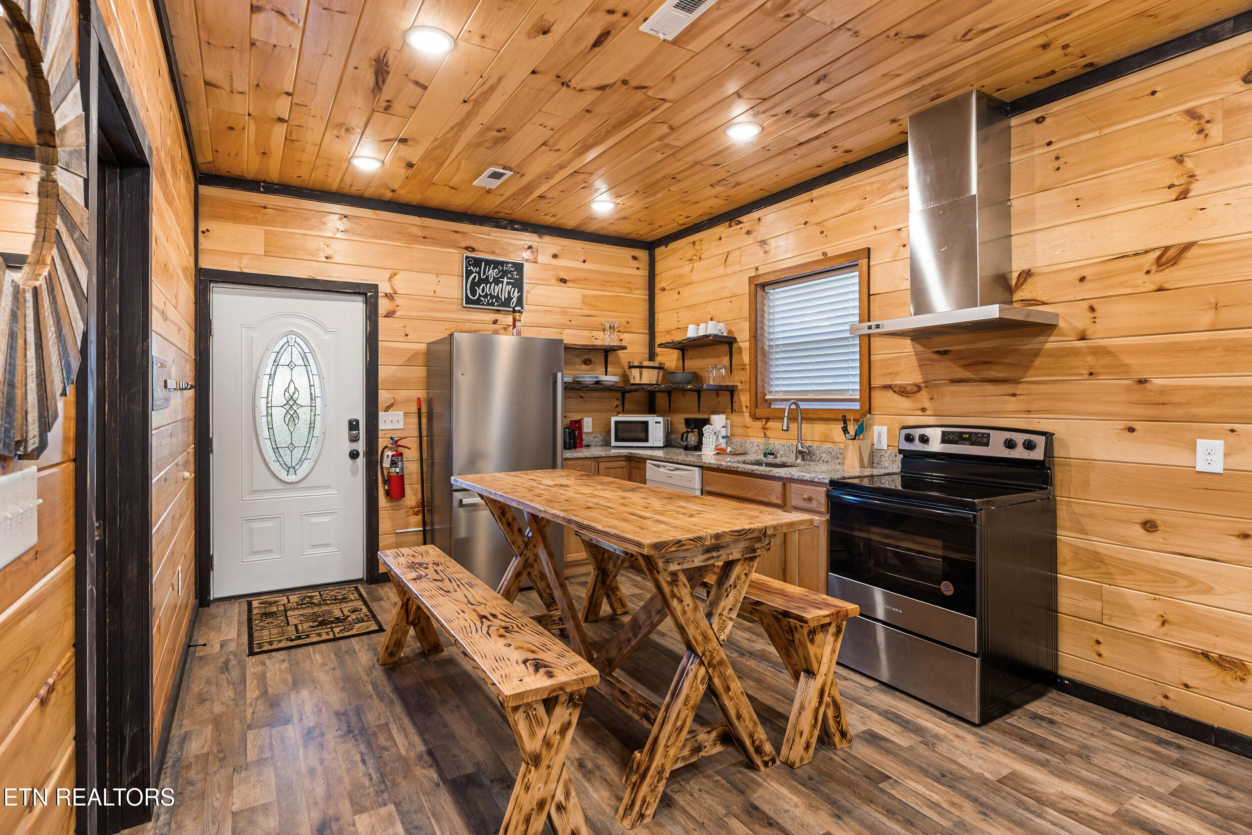 2540 White Timberlake Drive Sevierville TN 37876