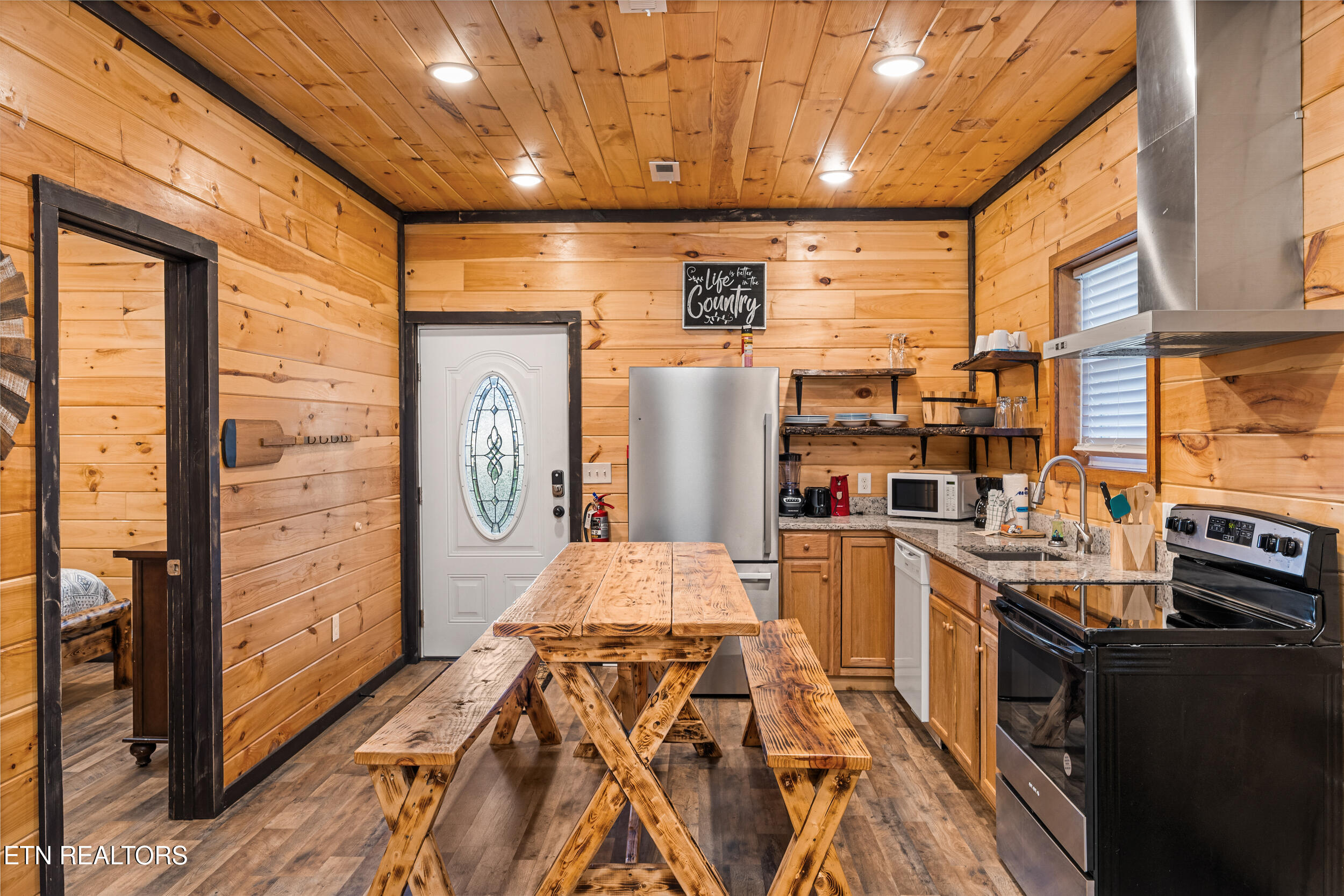 2540 White Timberlake Drive Sevierville TN 37876
