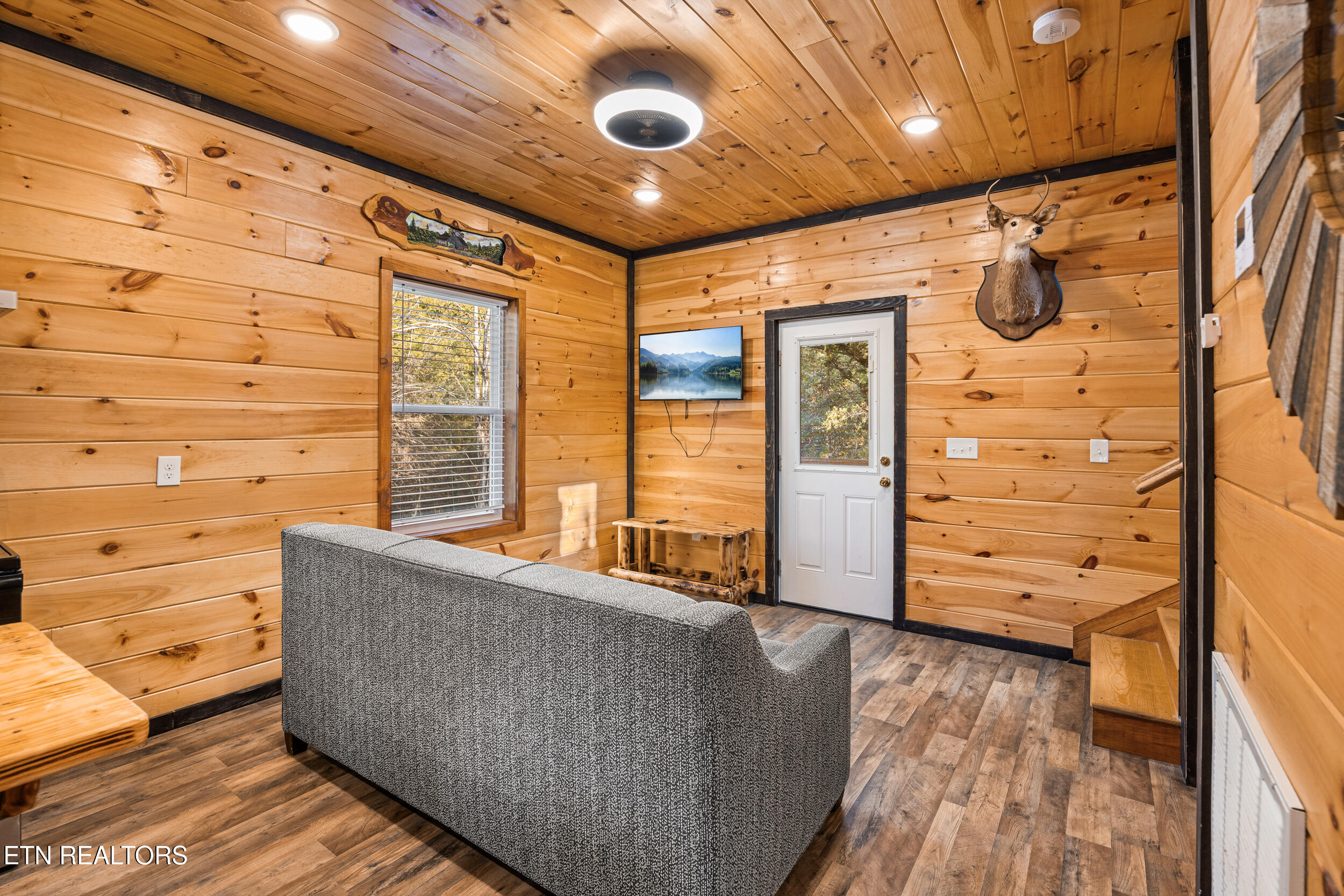 2540 White Timberlake Drive Sevierville TN 37876