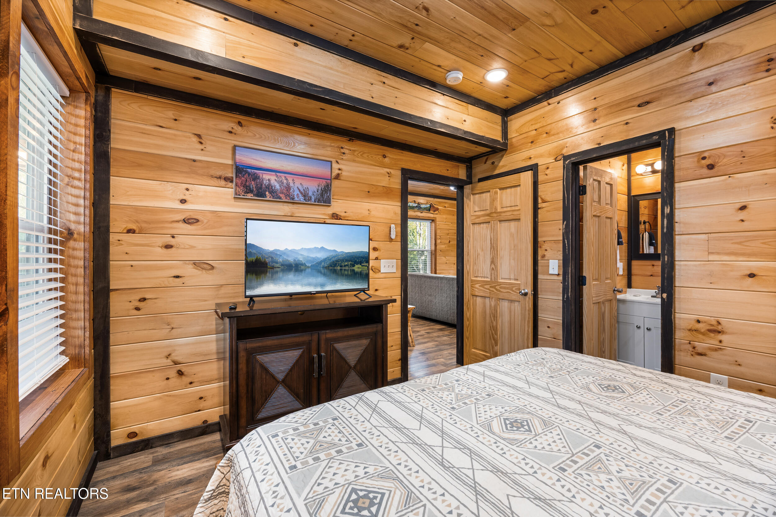 2540 White Timberlake Drive Sevierville TN 37876