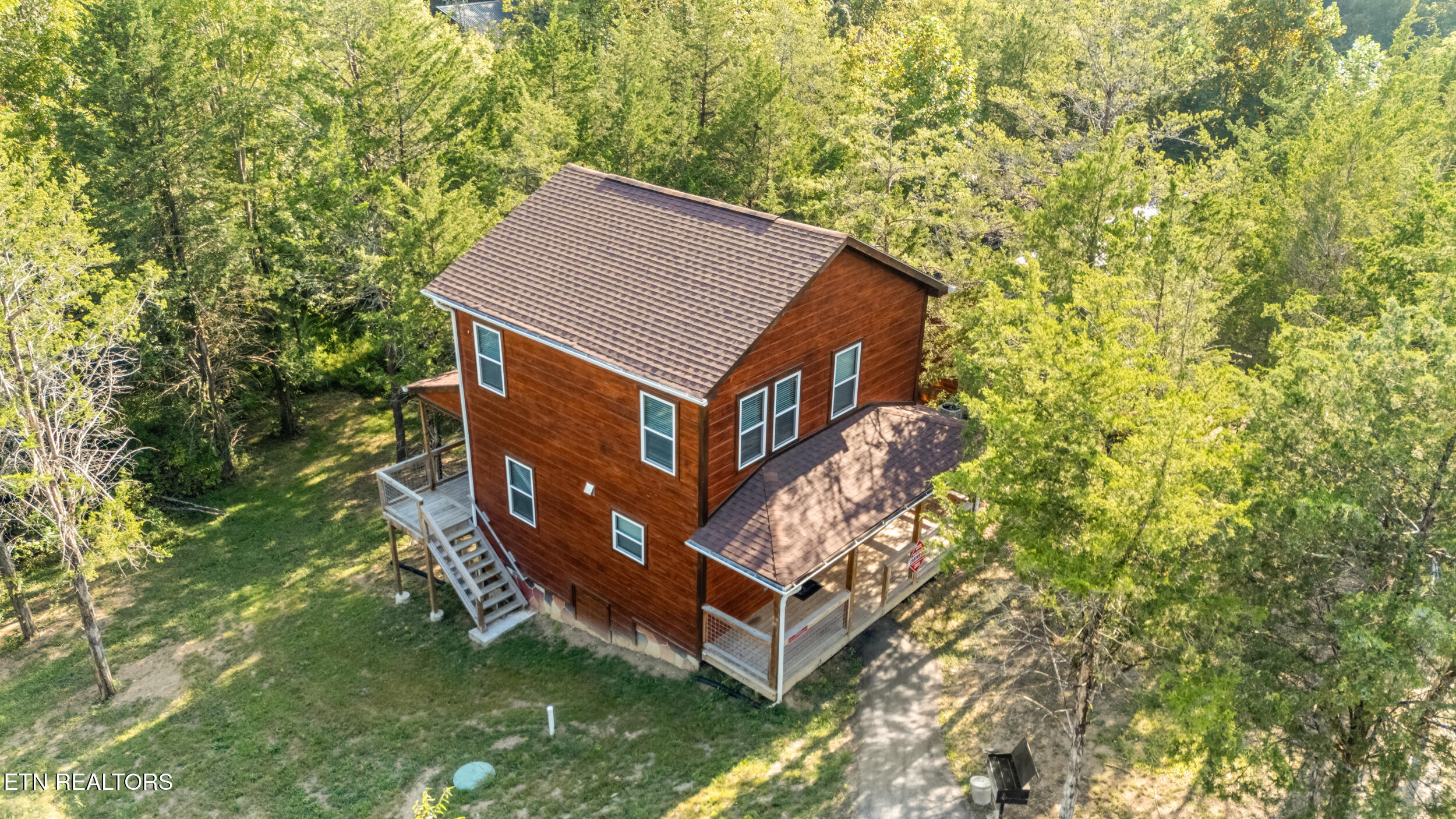 2540 White Timberlake Drive Sevierville TN 37876