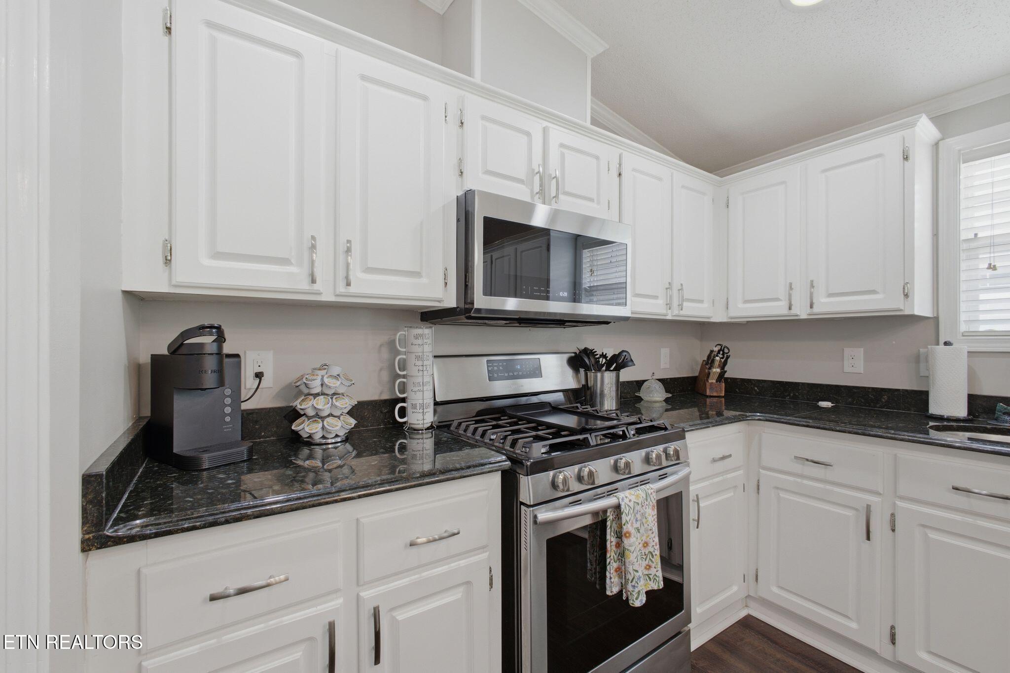 2518 Sportsmans Way Sevierville TN 37876