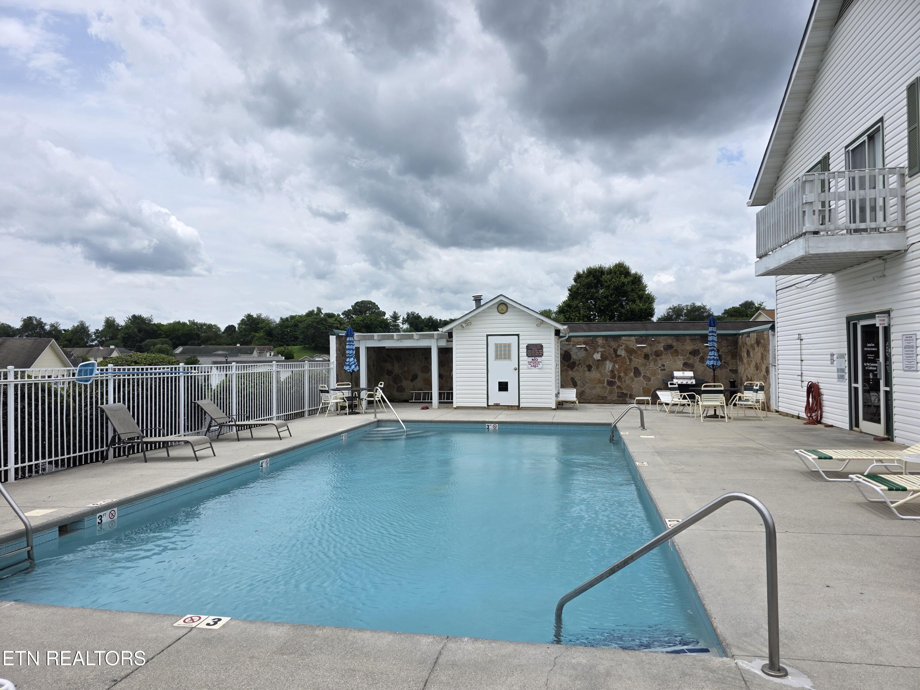 2518 Sportsmans Way Sevierville TN 37876