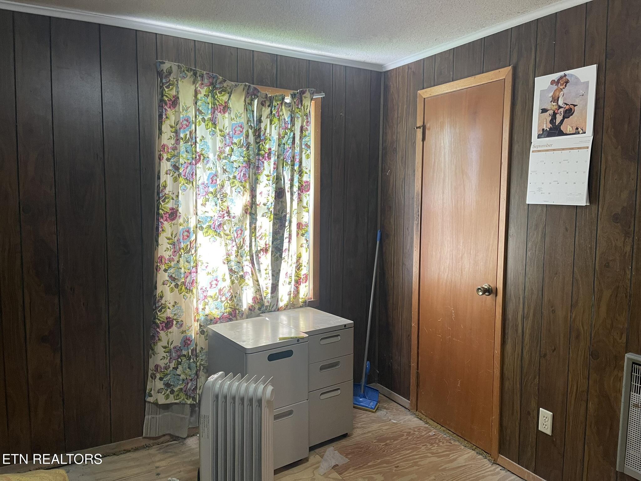 635 W Vinegar Valley Road Friendsville TN 37737