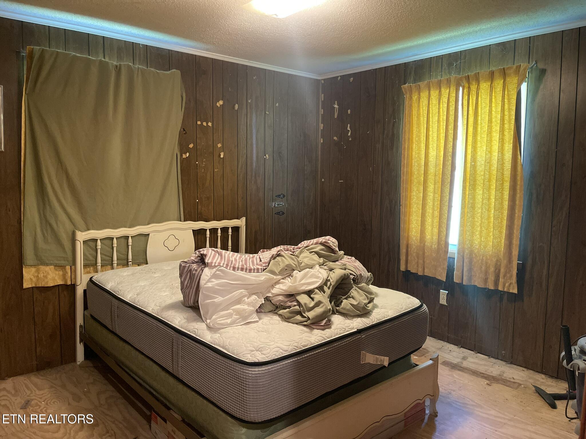 635 W Vinegar Valley Road Friendsville TN 37737