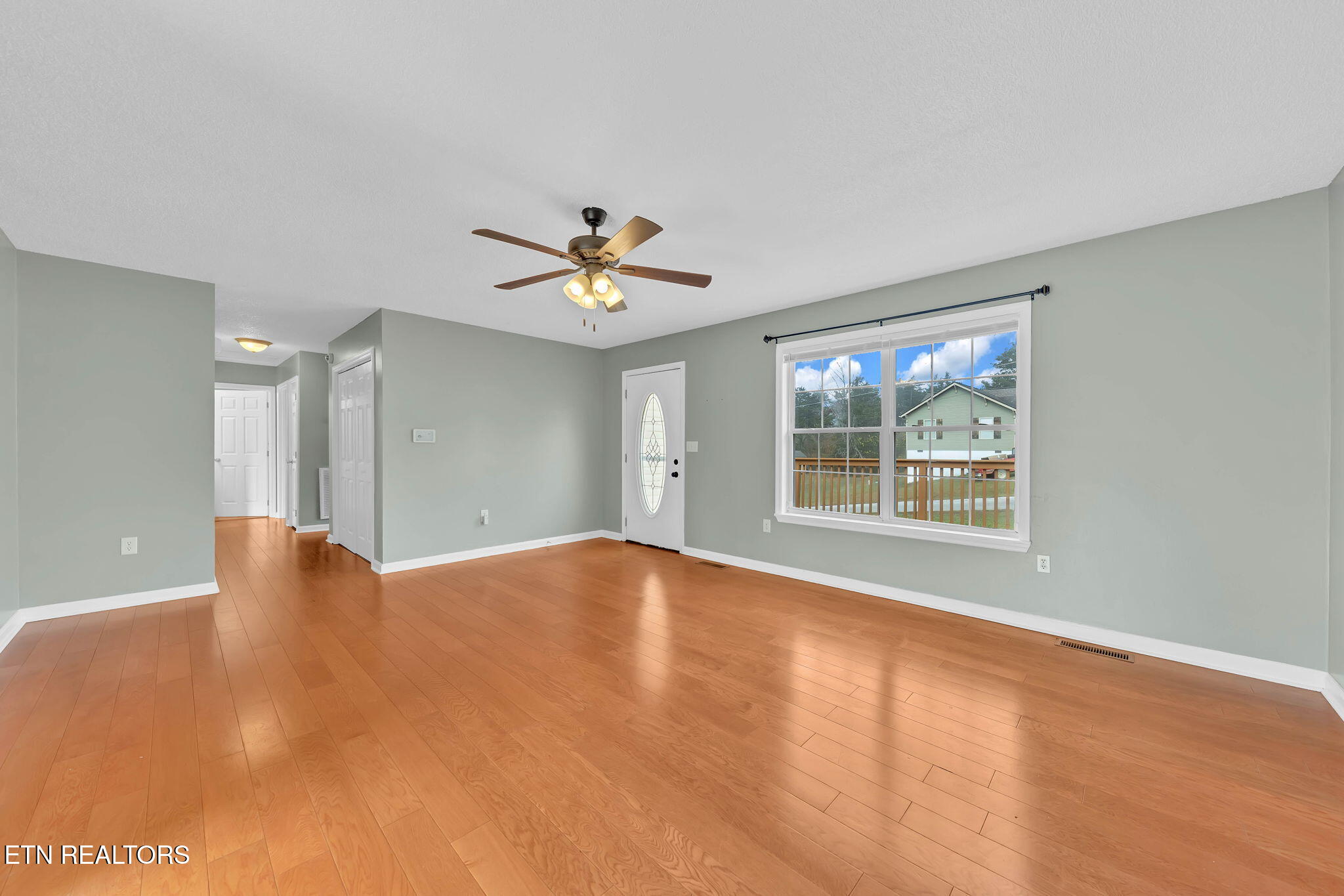 135 Tia Lane Lafollette TN 37766