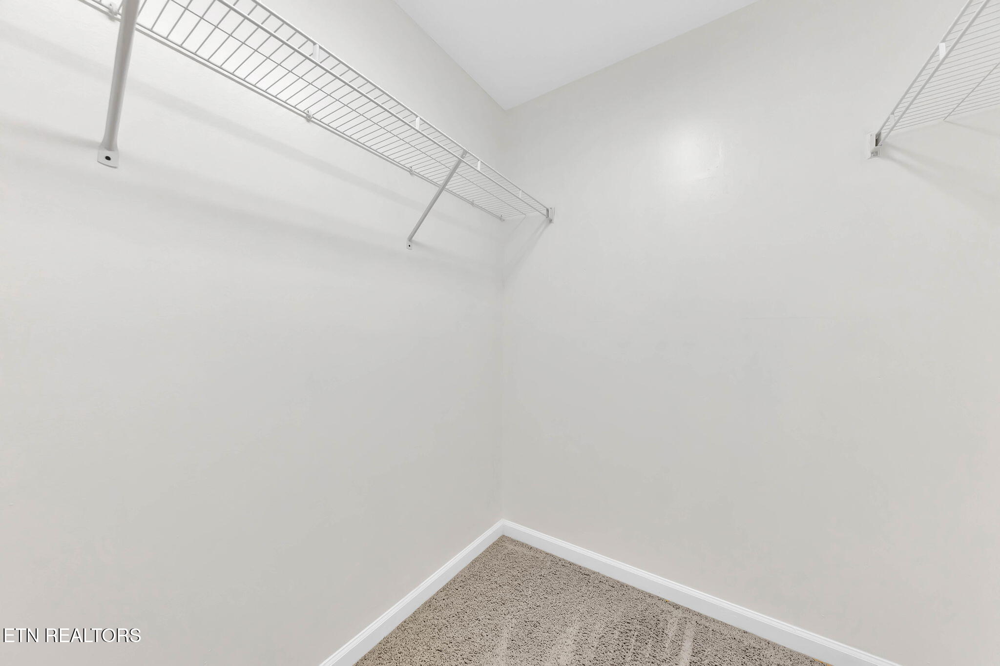 135 Tia Lane Lafollette TN 37766
