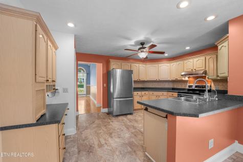 222 Amherst Lane Crossville TN 38558
