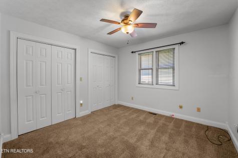 222 Amherst Lane Crossville TN 38558