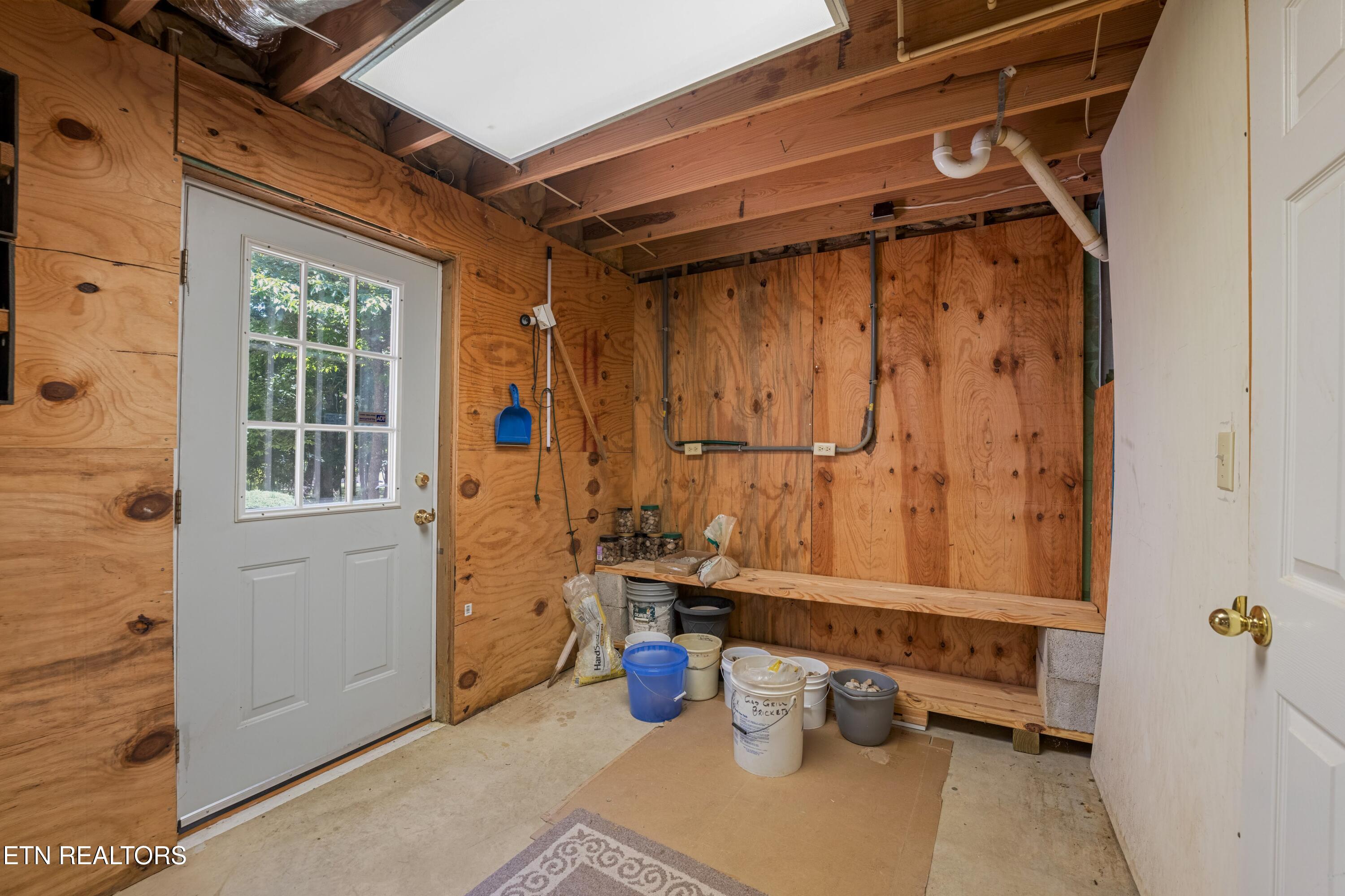 222 Amherst Lane Crossville TN 38558