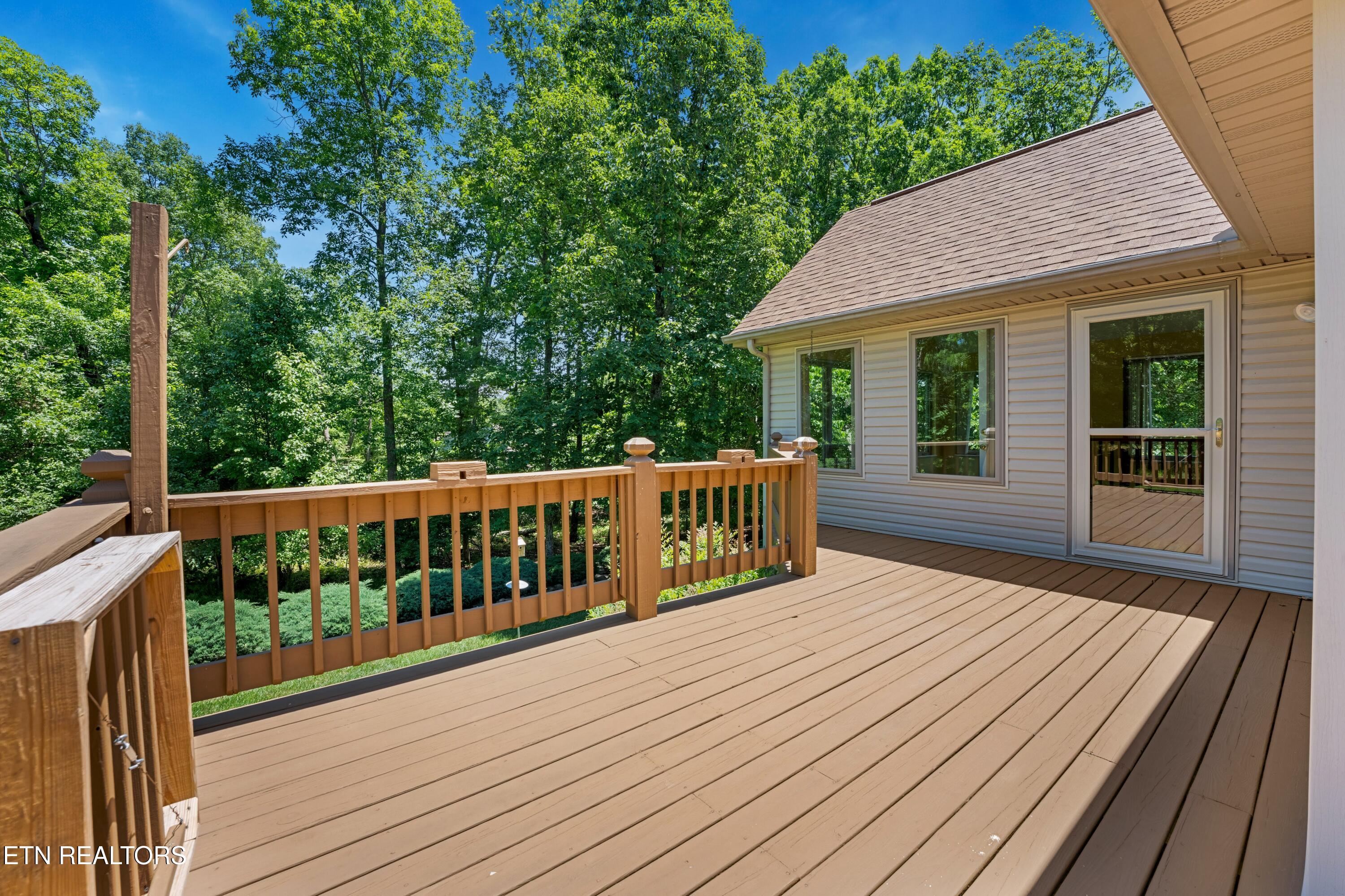 222 Amherst Lane Crossville TN 38558
