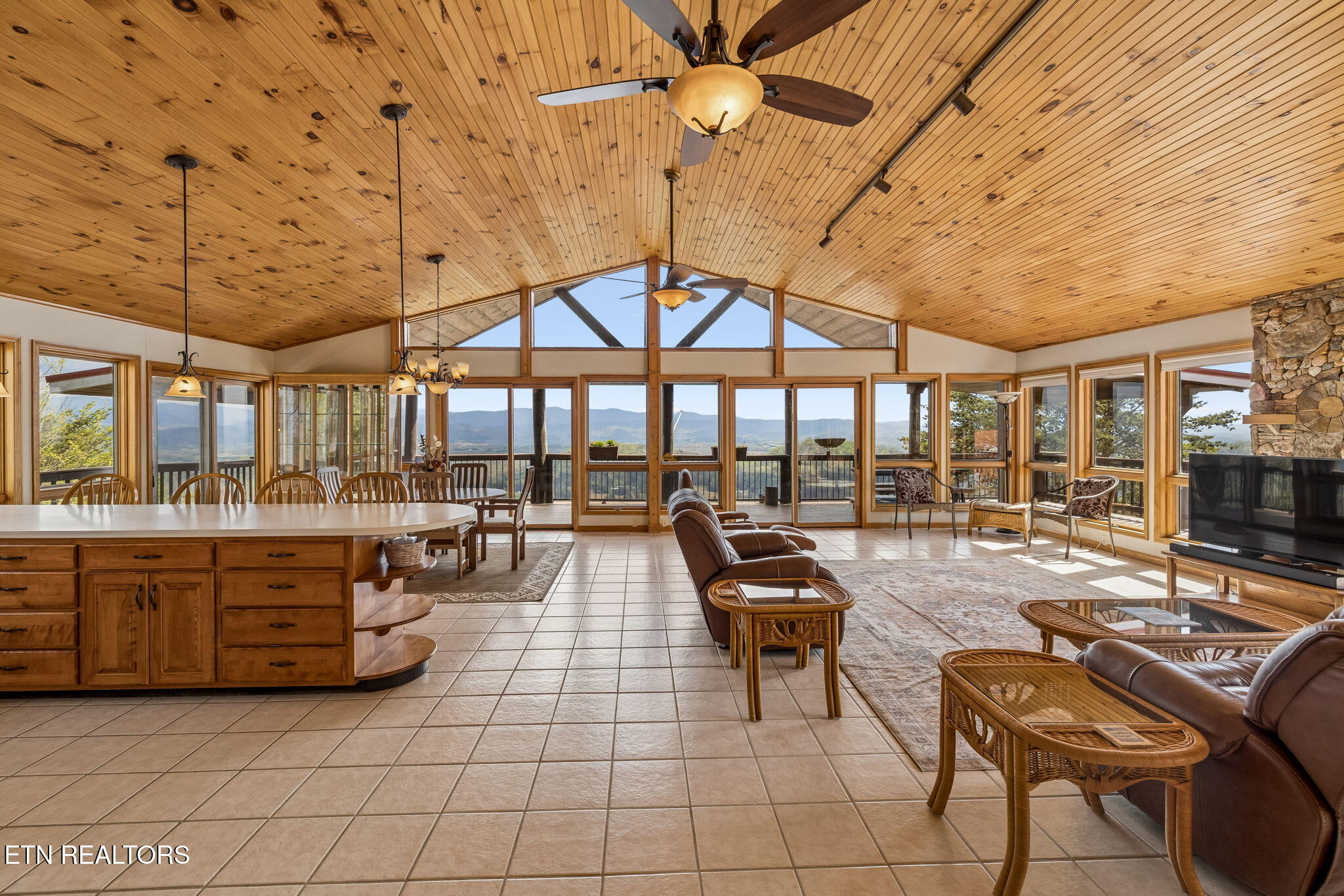 348 Laurel Mountain Road Madisonville TN 37354