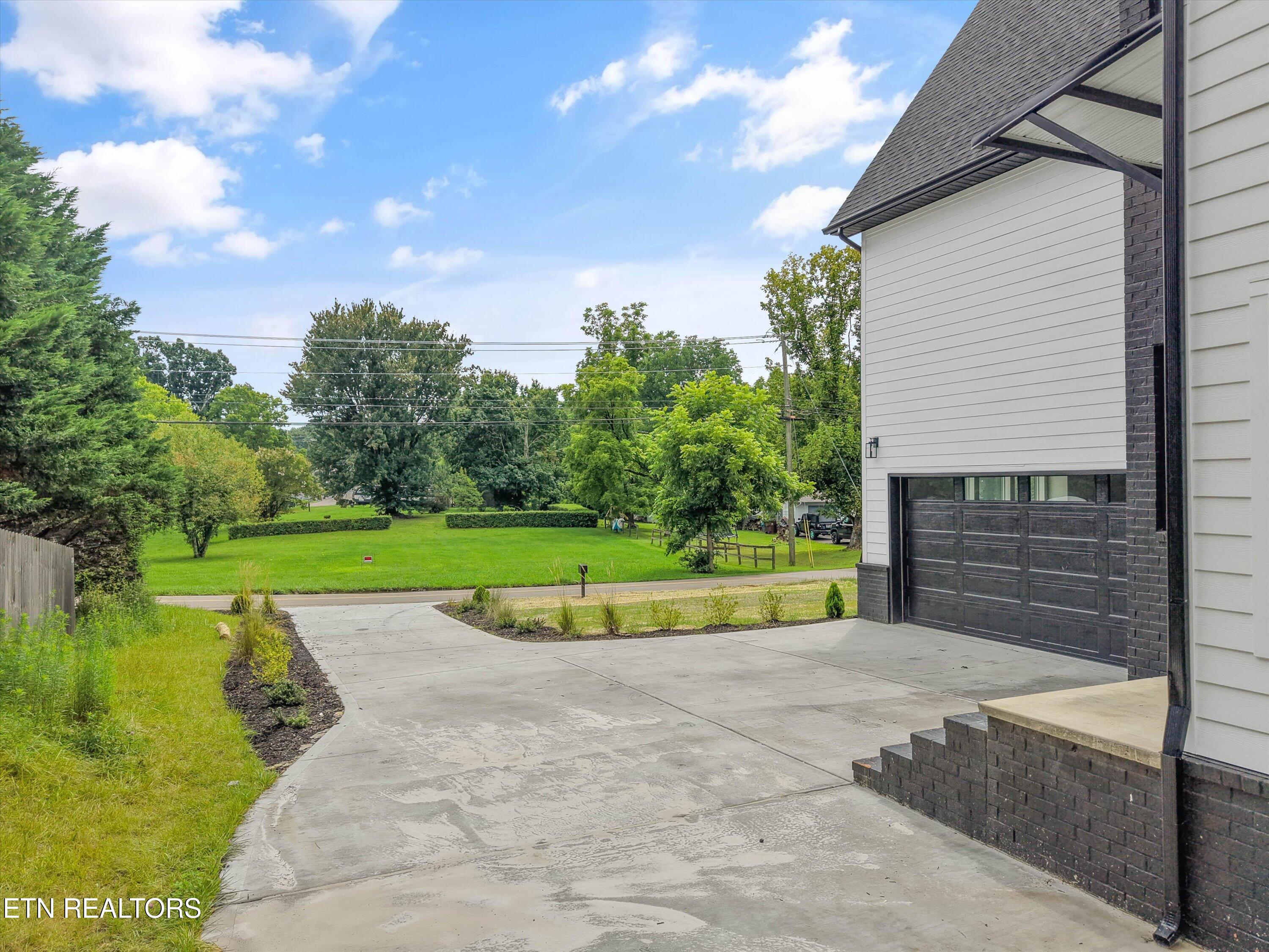 1904 Amherst Road Knoxville TN 37921