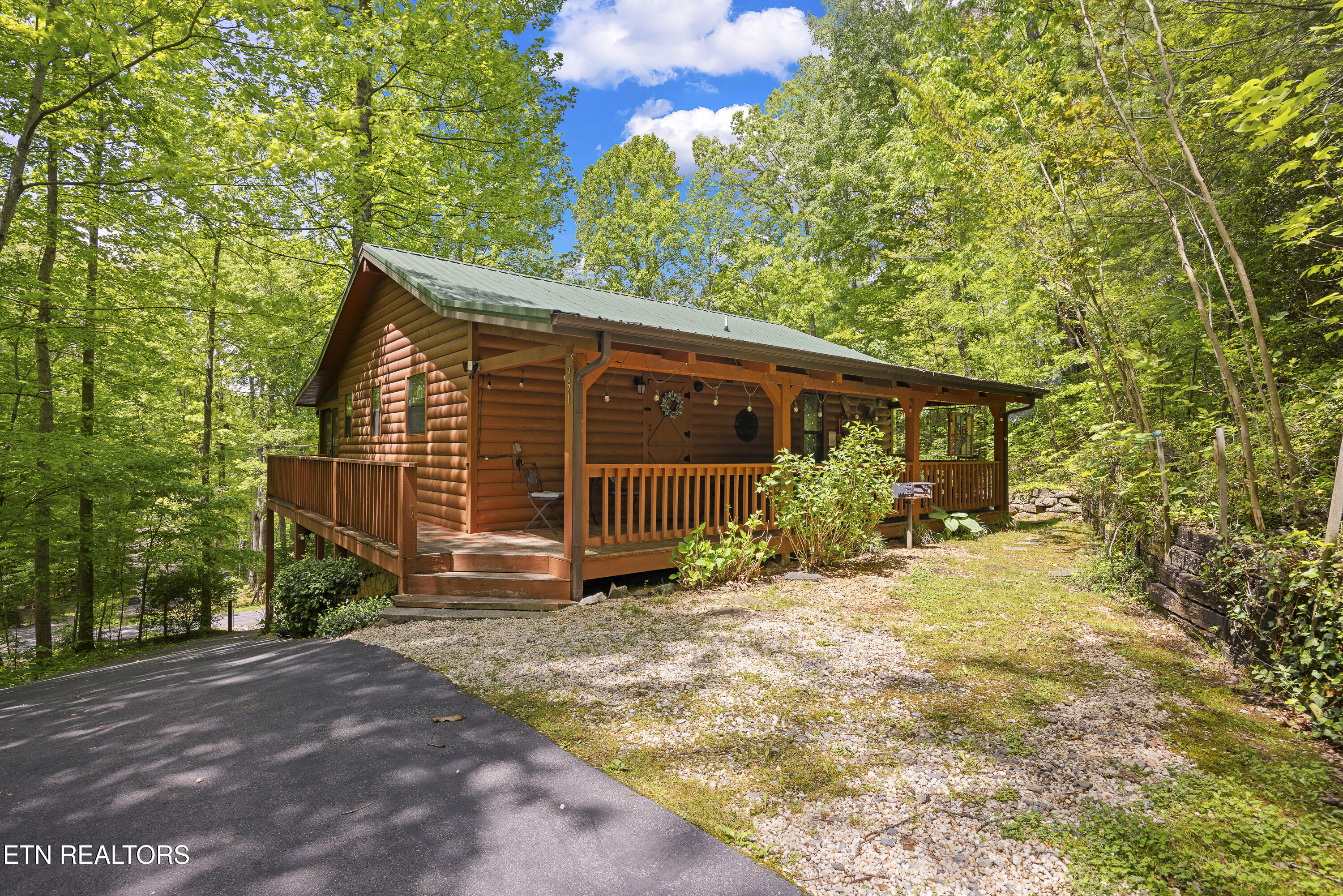 951 Emilyville Way Cosby TN 37722