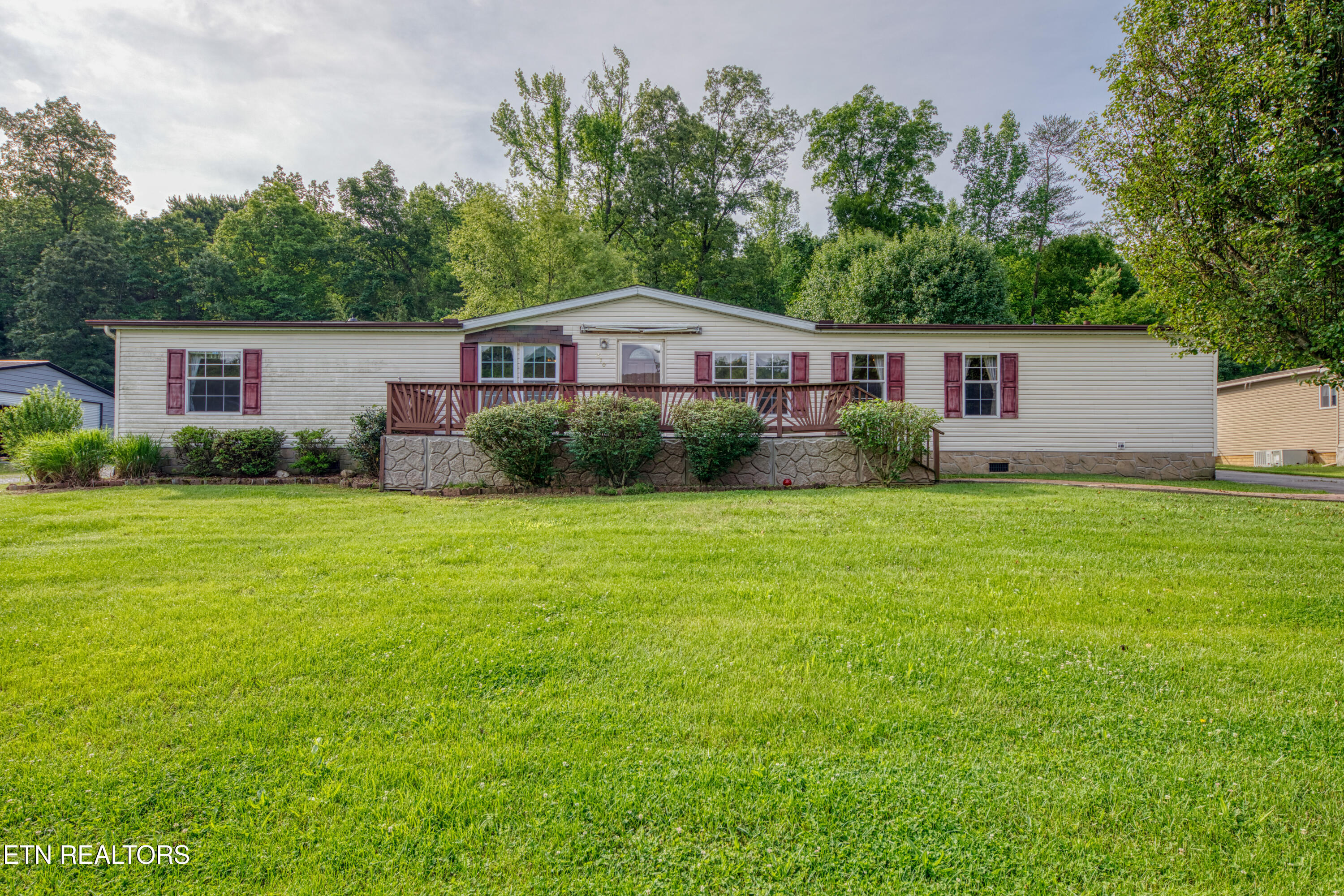310 Abbott Road Lenoir City TN 37771