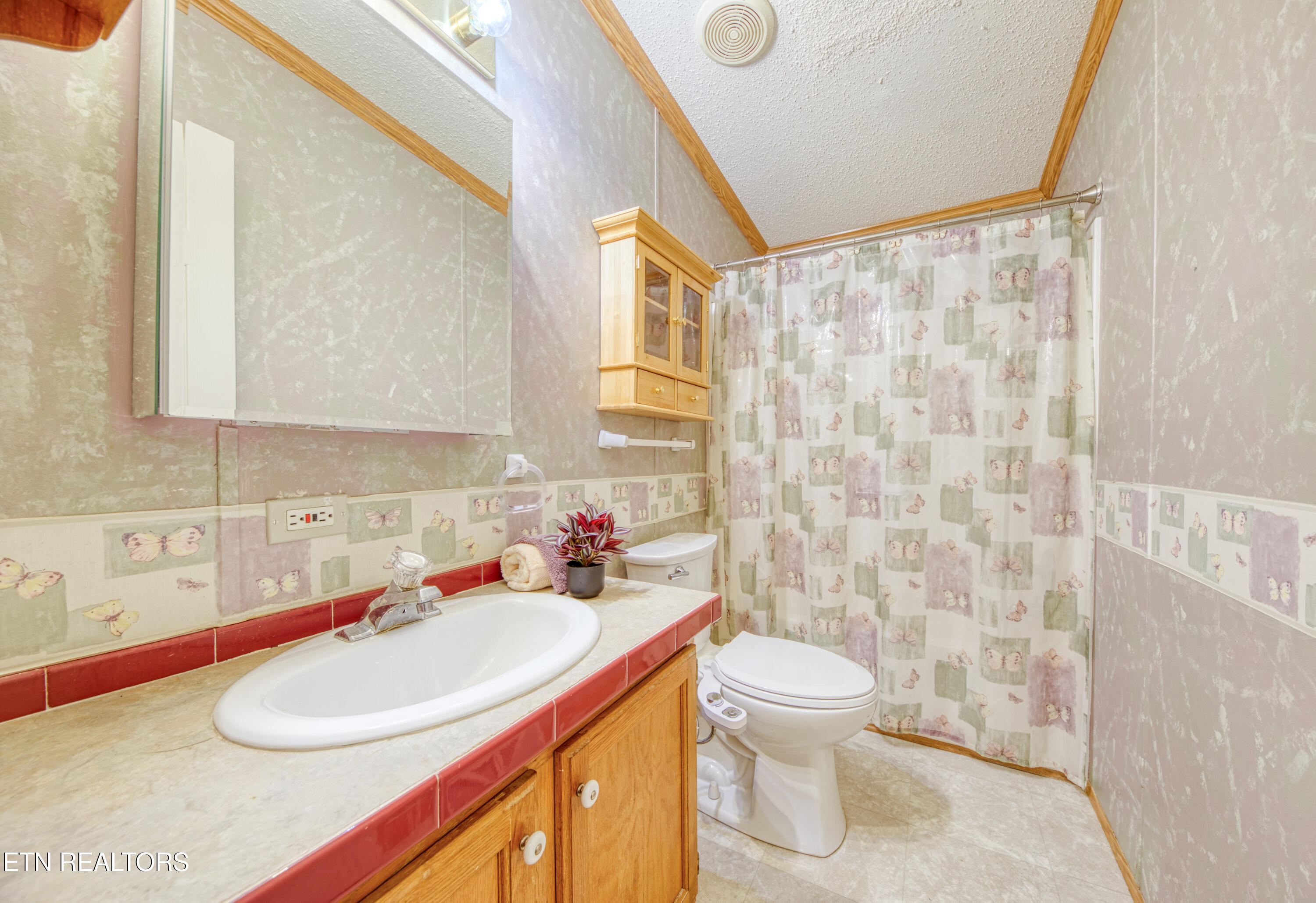 310 Abbott Road Lenoir City TN 37771