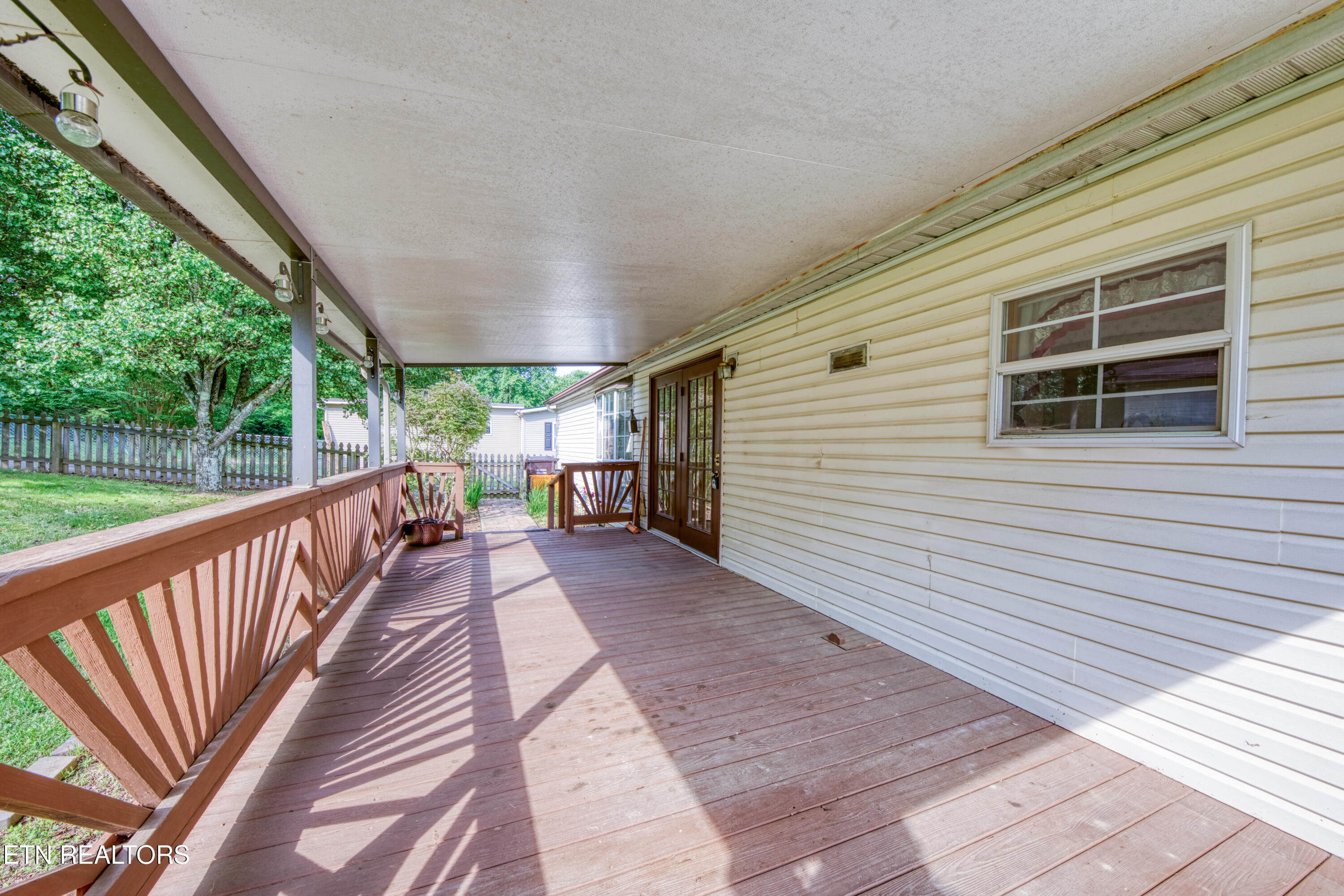 310 Abbott Road Lenoir City TN 37771