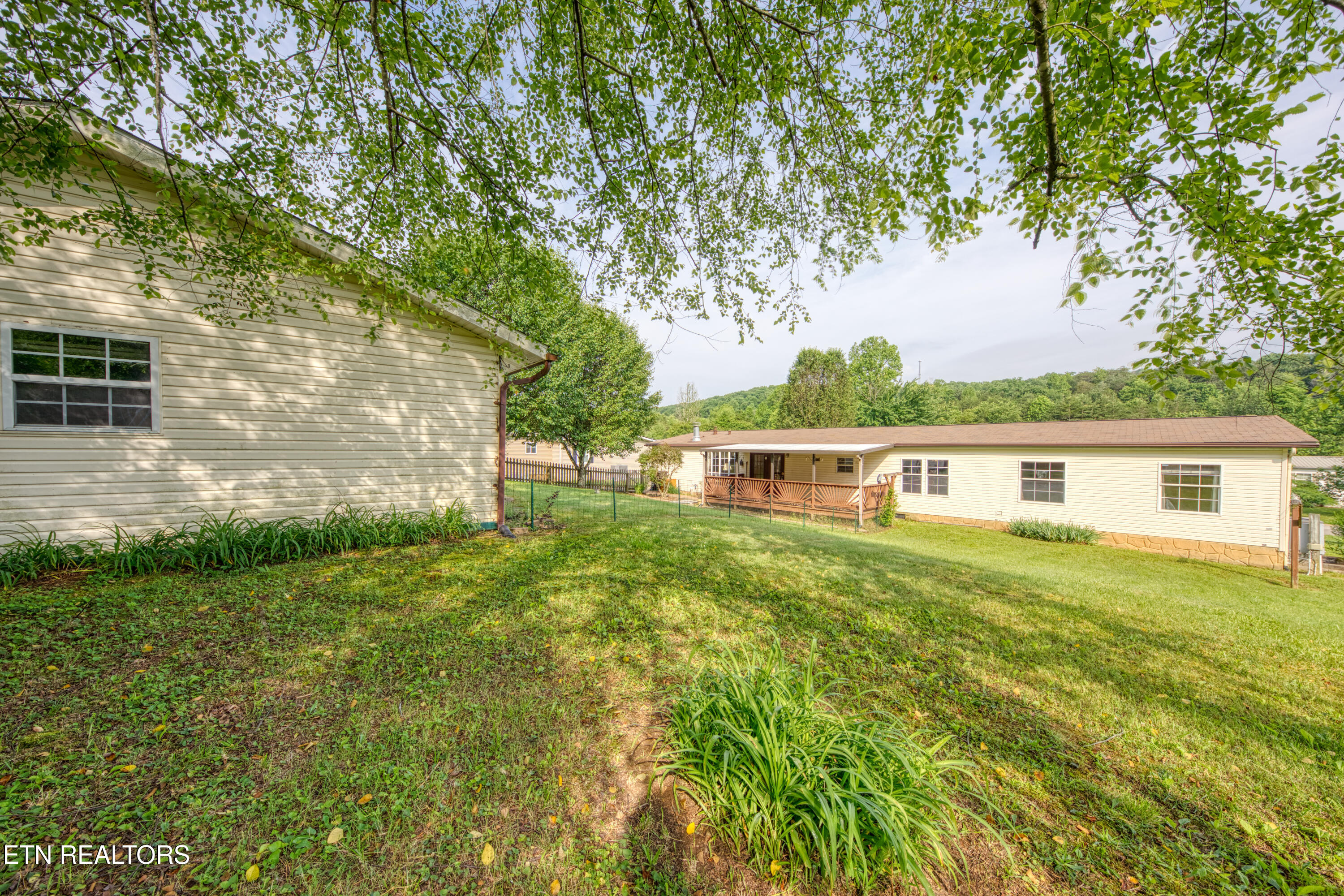 310 Abbott Road Lenoir City TN 37771
