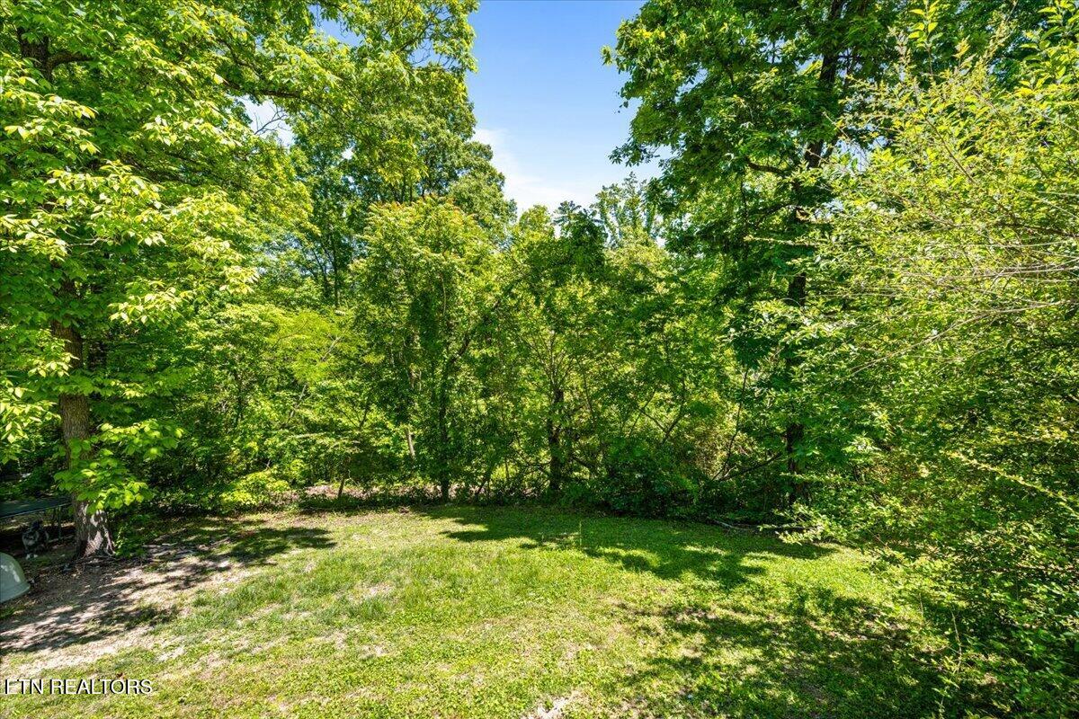905 Pinecrest Road Jacksboro TN 37757