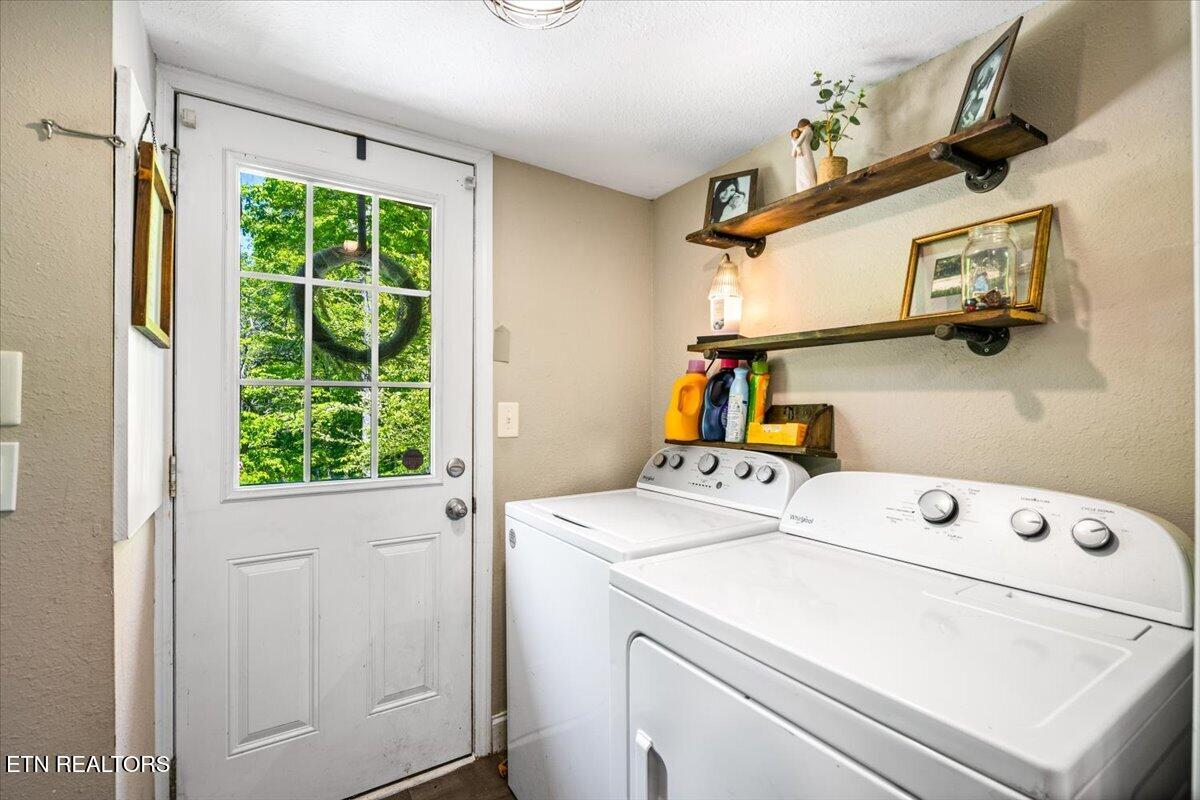 905 Pinecrest Road Jacksboro TN 37757