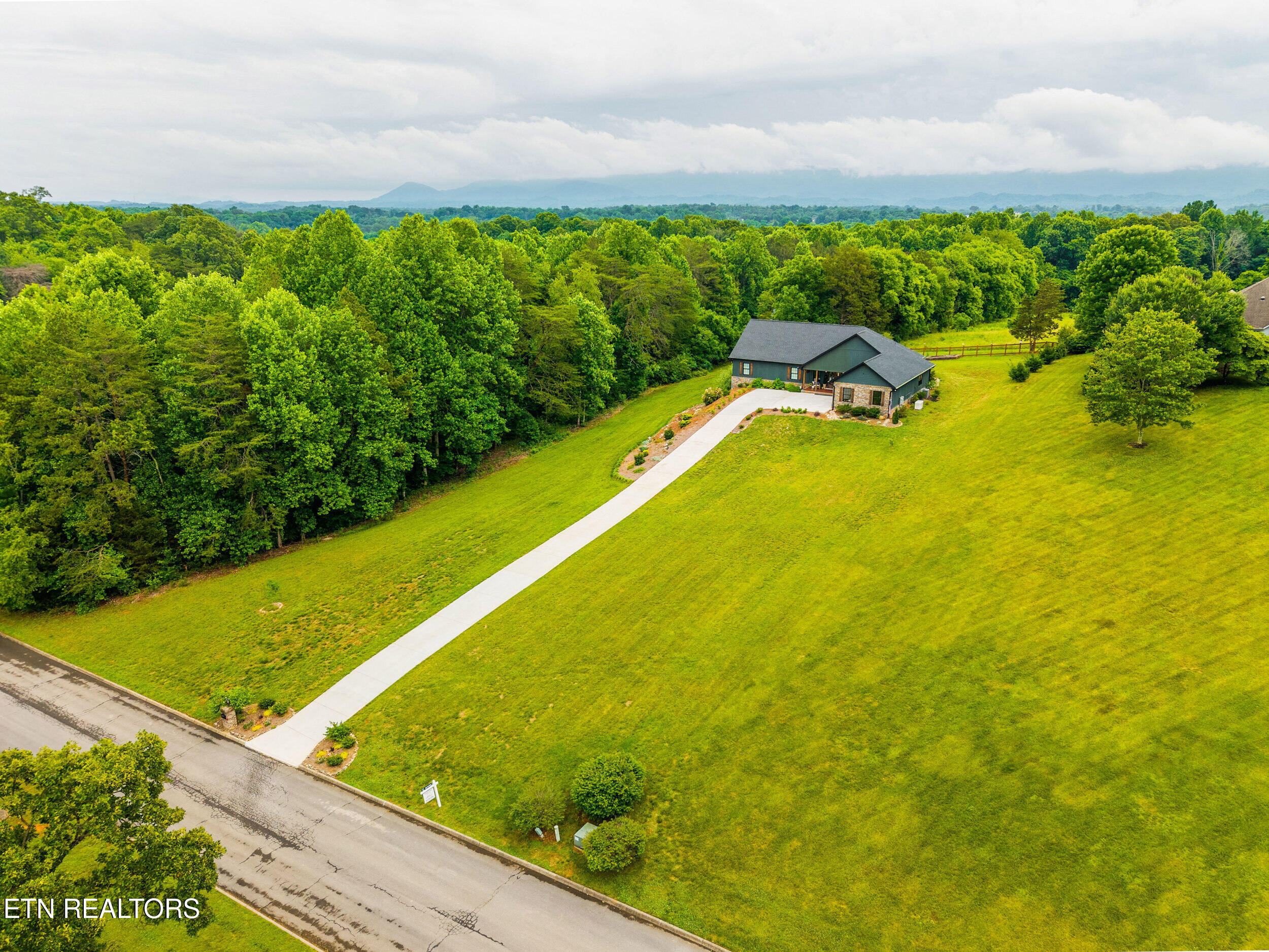 5216 Three Bars Lane Seymour TN 37865