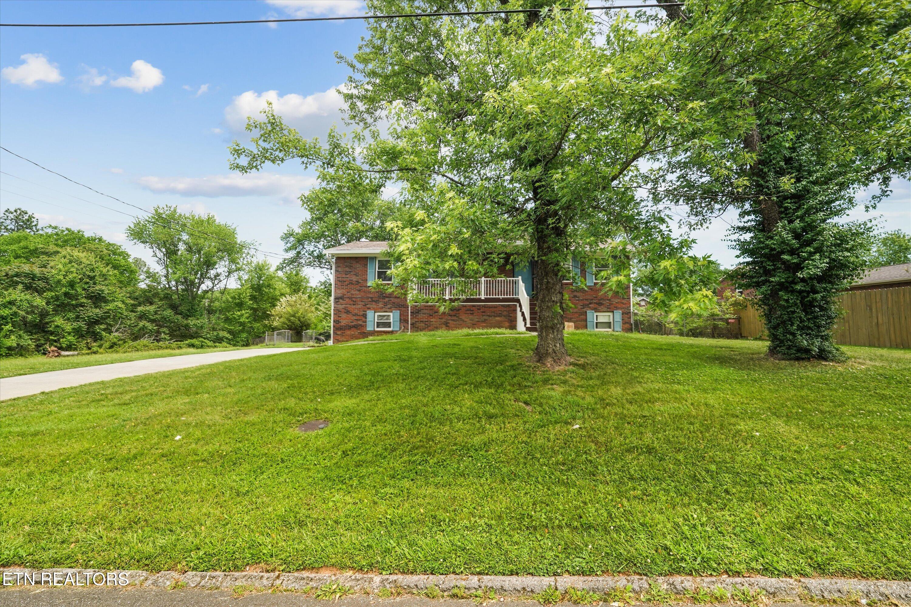 2108 NW Ho Co Ta Ke Lane Knoxville TN 37912